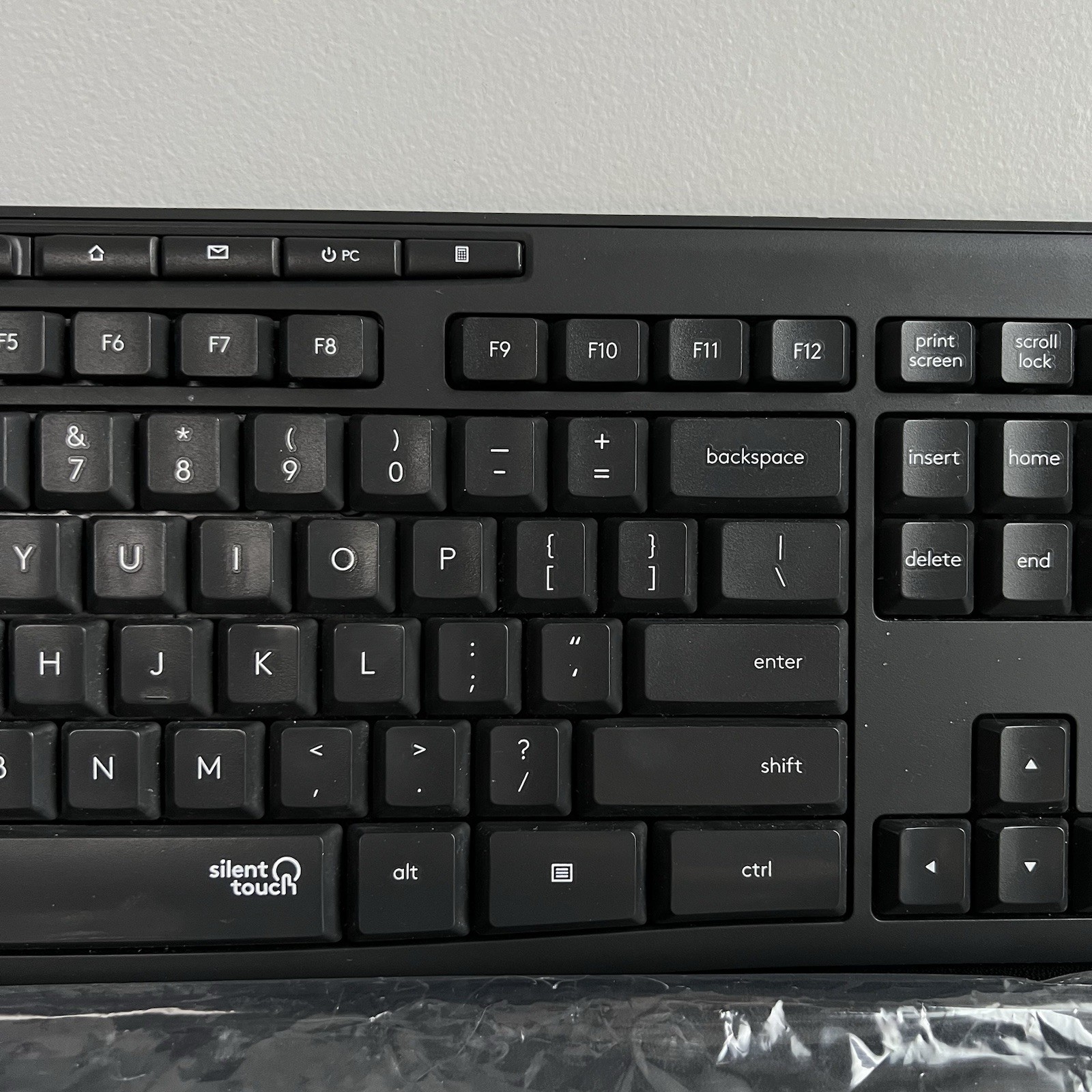 Logitech MK295 Silent Wireless Keyboard & Mouse Combo Full Size Black