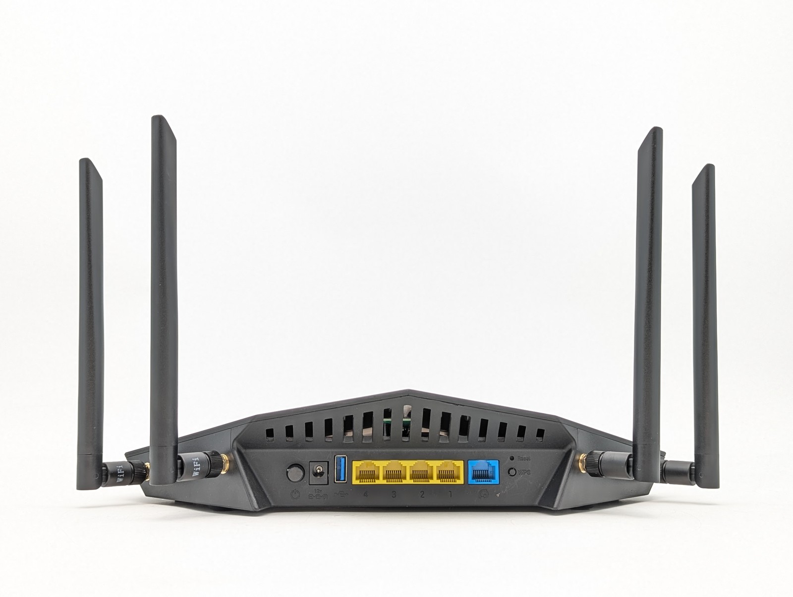 Netduma R3 Wi-Fi 6 Gaming Router Dual Band | Black | Powered by Dumaos 4