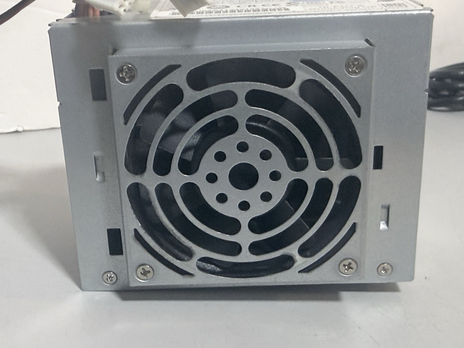 Sea Sonic 300W 20+4 Pin Desktop Power Supply SS-300SFD Active PFC F3