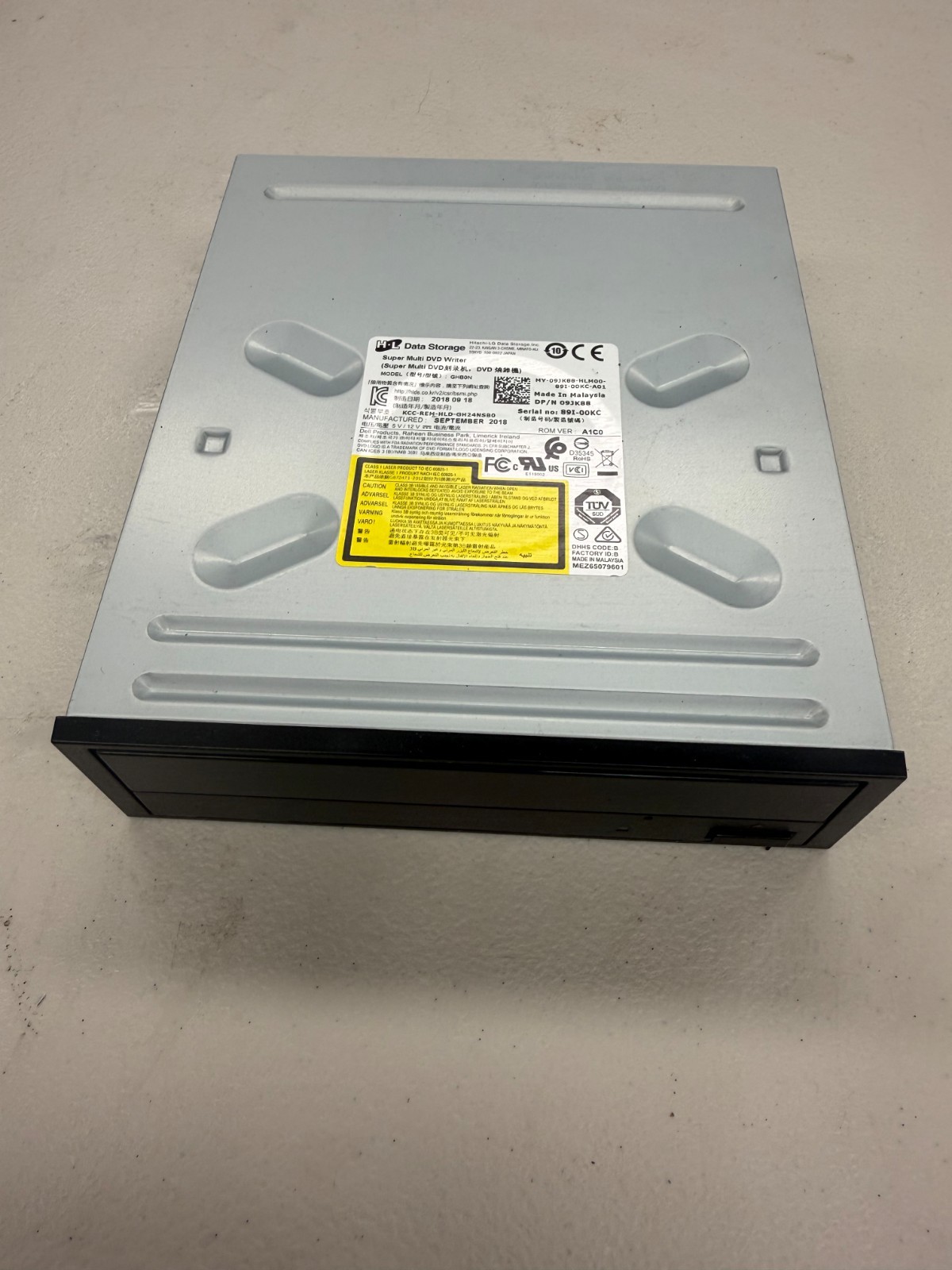 HLDS GHB0N Dell 09JK88 5.25in SATA 16X DVD±RW Super Multi Writer