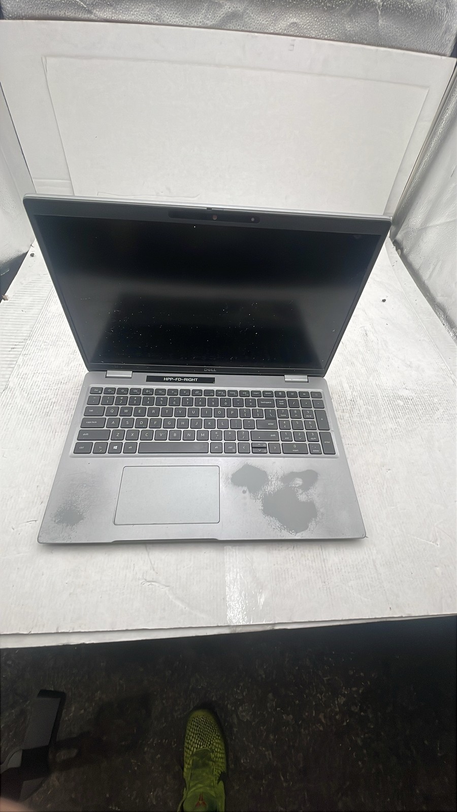 Dell Latitude 5520 P104F001 FNB73B3 34061263743 15.6″ Laptop