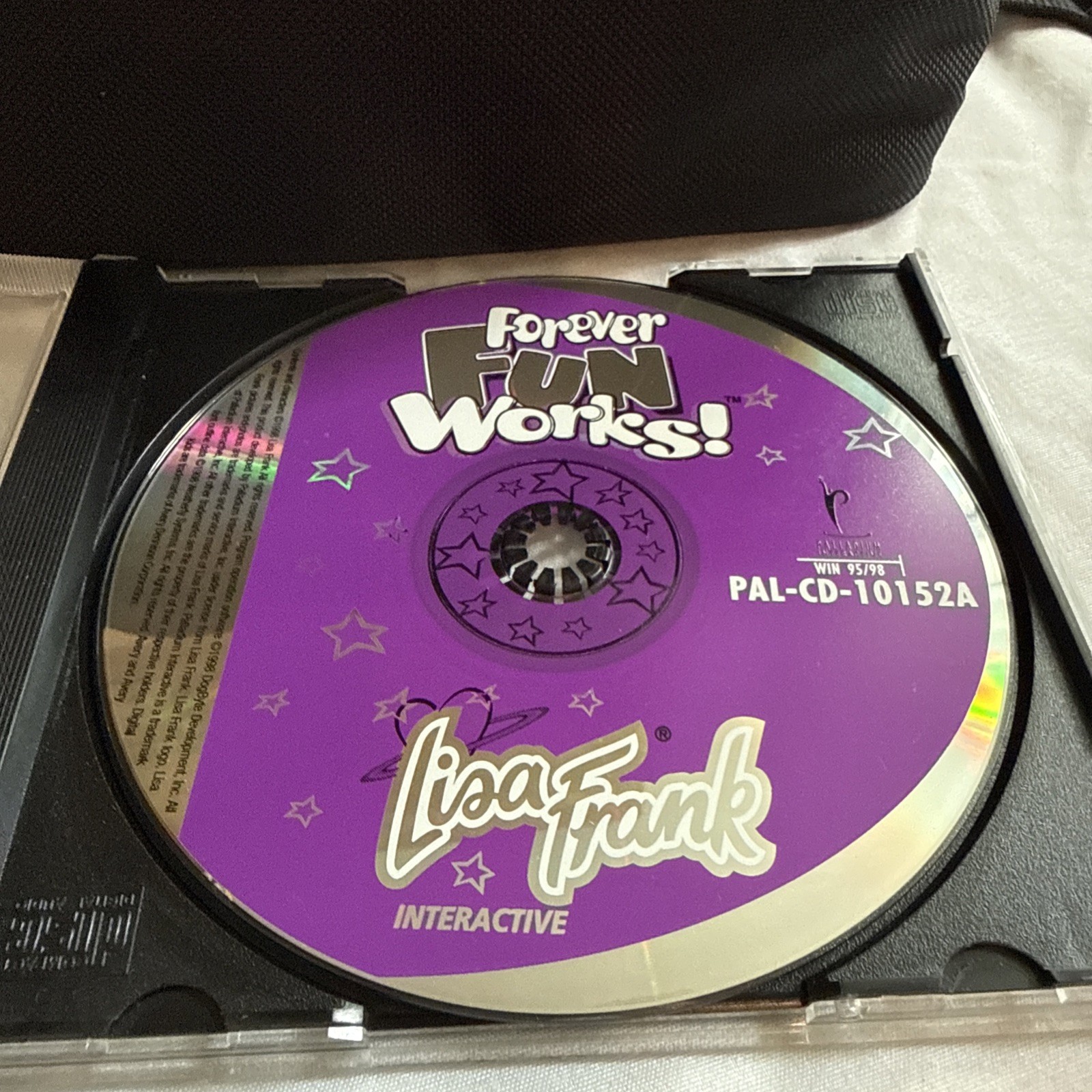 Vintage Lisa Frank Forever Fun Works CD-ROM PC Windows 95/98 RARE PAL-CD-10152A