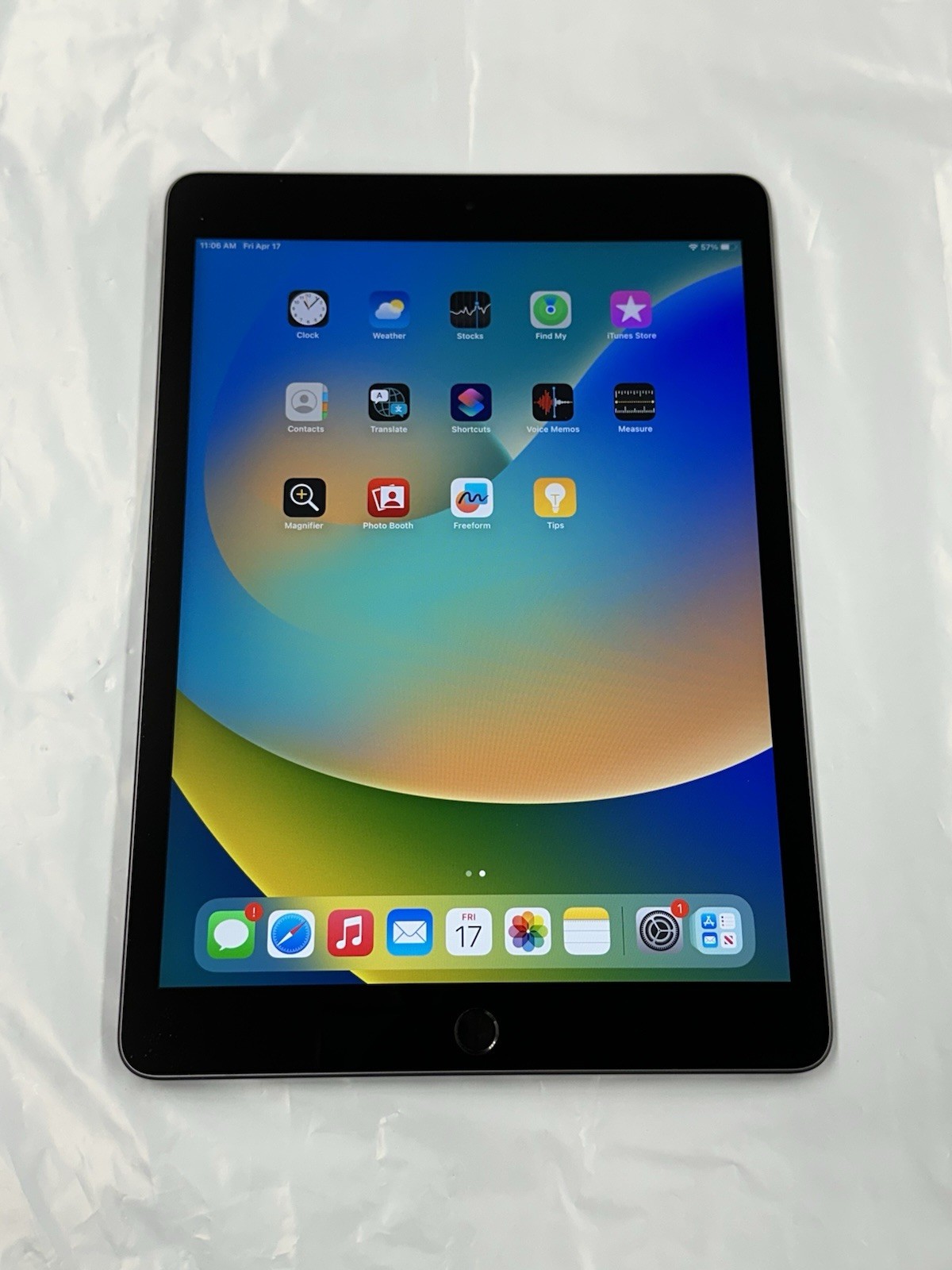 Apple iPad 9th Gen 64GB A2602 Wi-Fi 10.2” MK2K3LL/A + Case & Apple Pencil Bundle