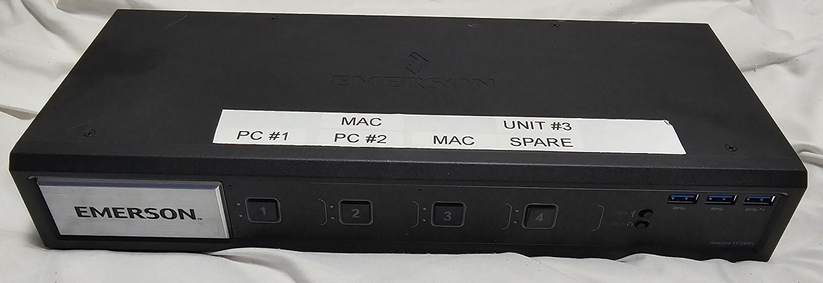 Emerson Avocent SV 4-Port Dual-Head HDMI KVM Switch (SV340H)
