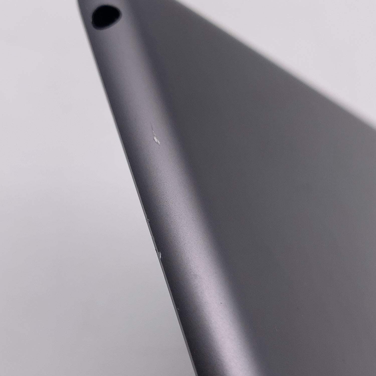 WiFi Only Apple iPad 9th Gen 64GB 26.2.1 Silver MK2K3LL/A