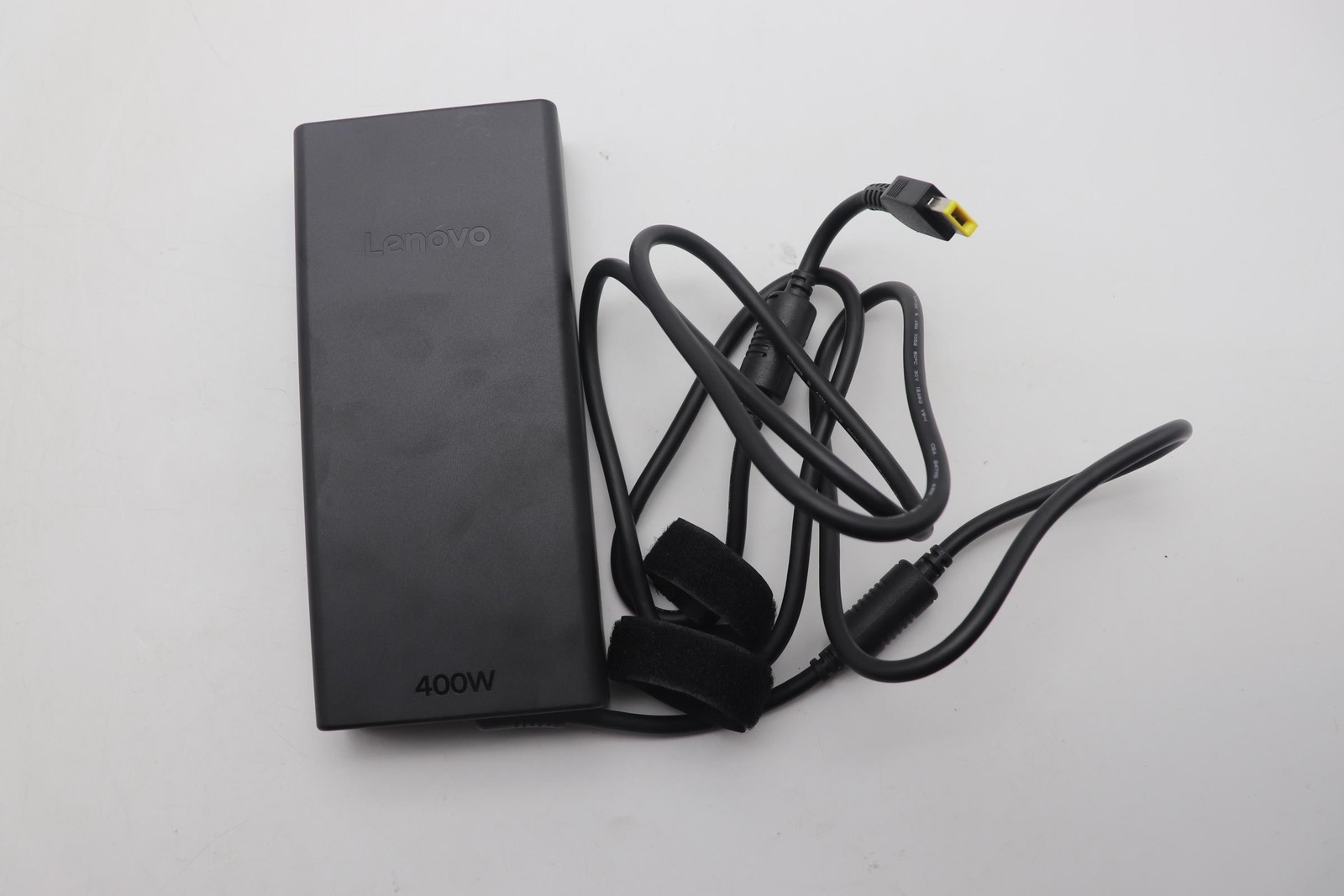 5A11Q29121 400W 3P WW CHICONY AC Adapter for Lenovo