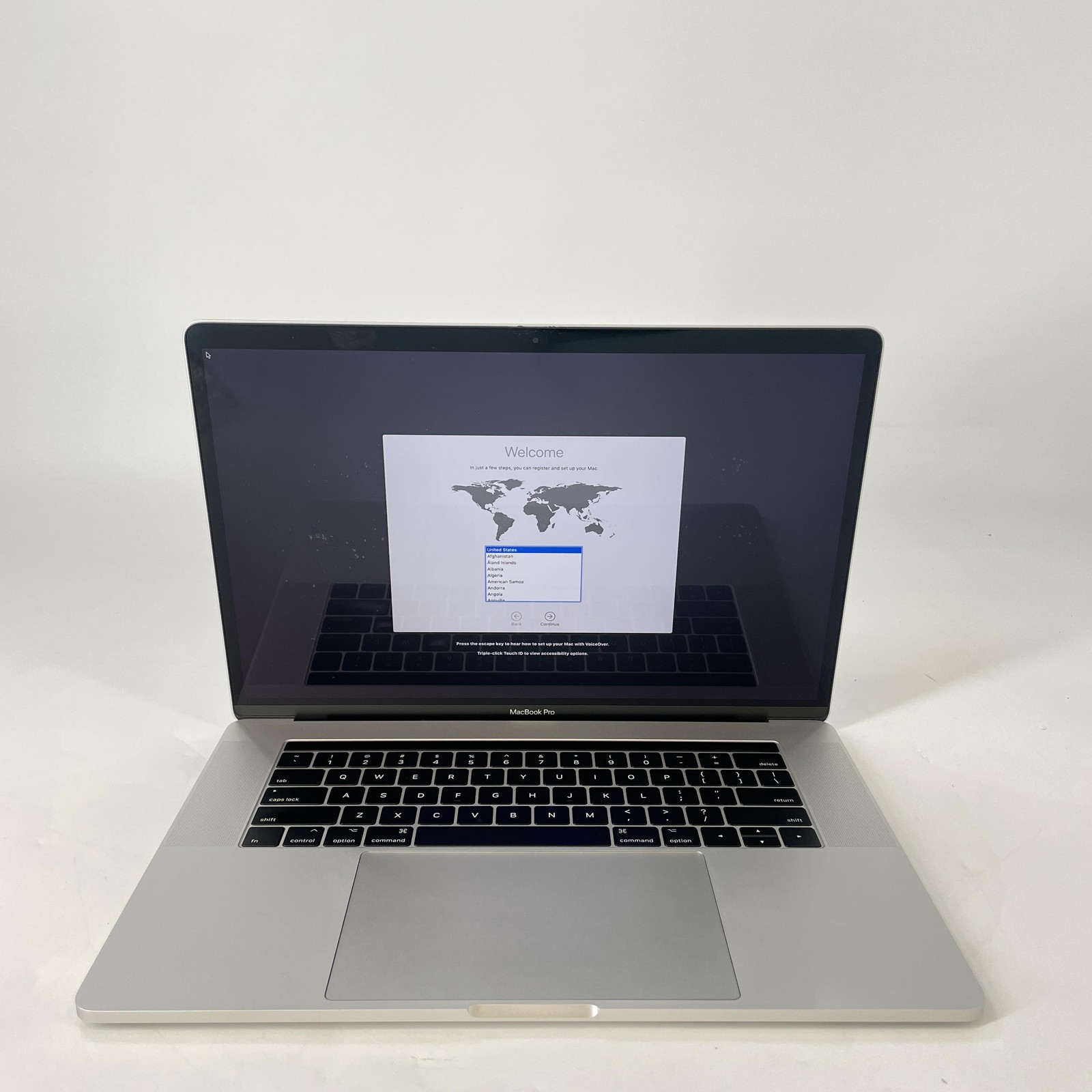 MacBook Pro 15 Touch Bar Silver 2016 2.7 GHz i7 16GB 2TB SSD AMD Radeon Pro 455