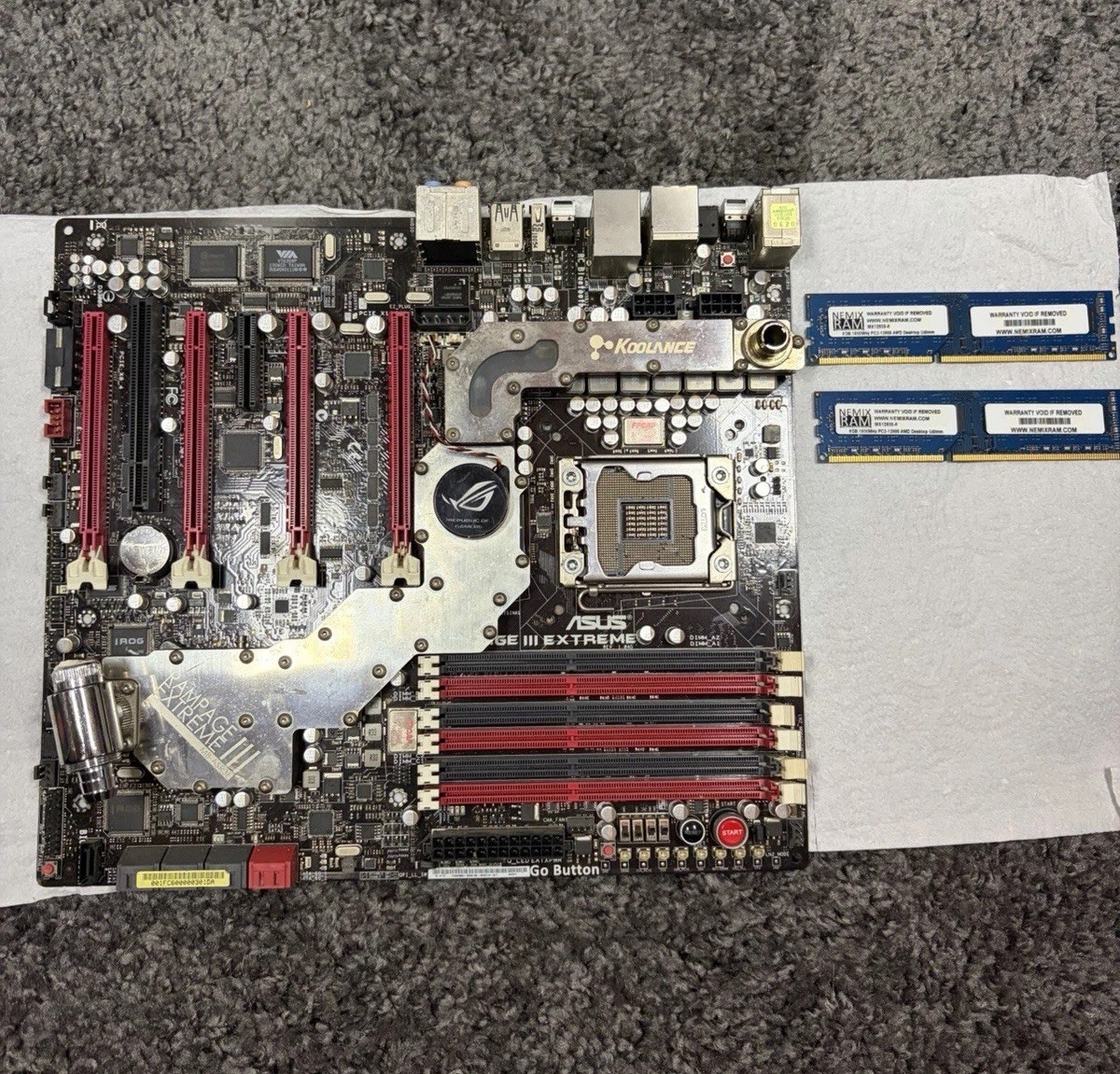 ASUS Rampage III Extreme ATX Intel LGA1366 DDR3 6-DIMM PCIe USB 3.0