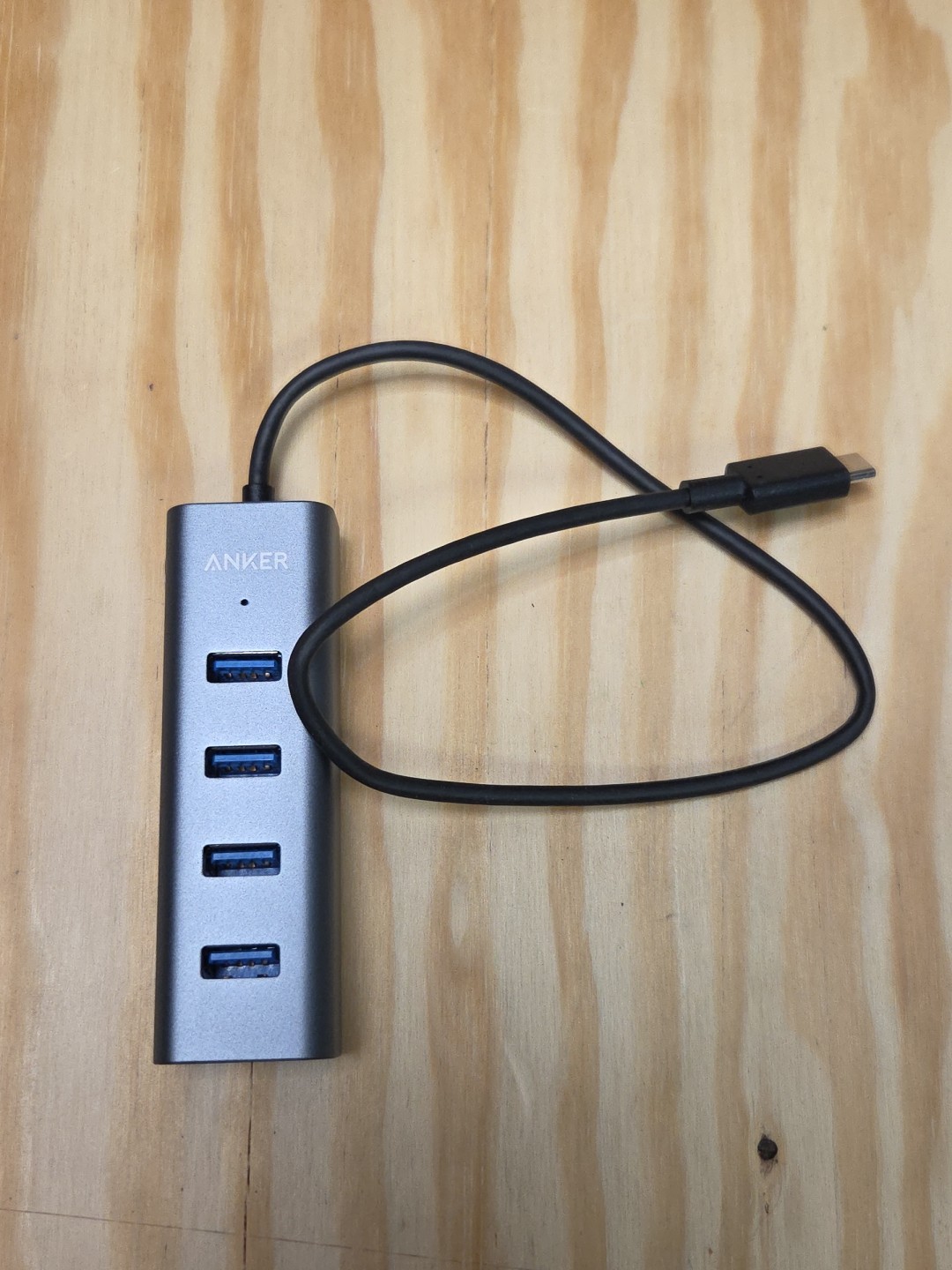 Anker 4-Port USB 3.0 Ultra Slim Data Hub Black A7516 – In Box
