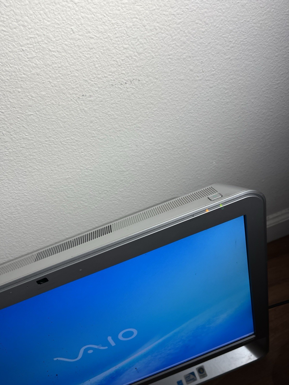 Sony VAIO VGC-JS All-in-One Desktop PC PCG-2N2L Vista Silver USB Keyboard Mouse