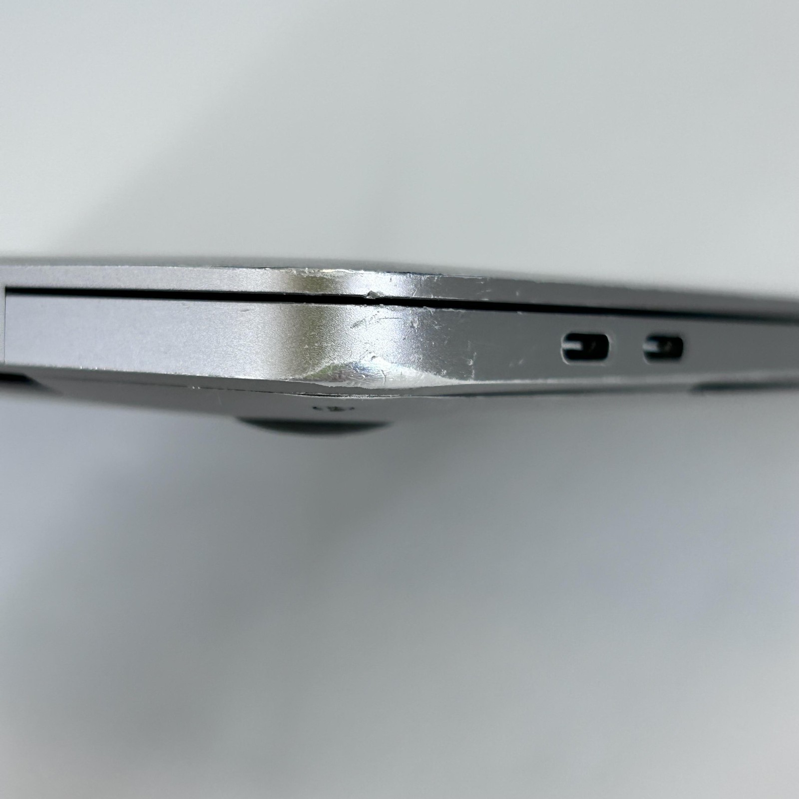 MacBook Pro 16 Touch Bar Space Gray 2019 i9 32GB 1TB SSD AMD Radeon Pro 5500M