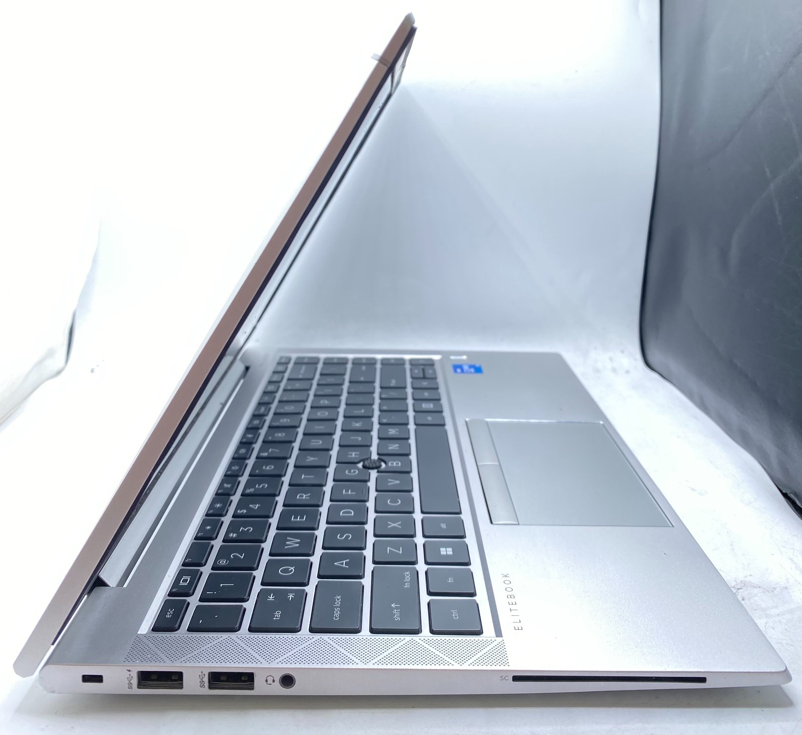 HP EliteBook 840 G8 14″ Touch Intel Core i5-1145G7 2.60GHz 16GB RAM 256GB SSD