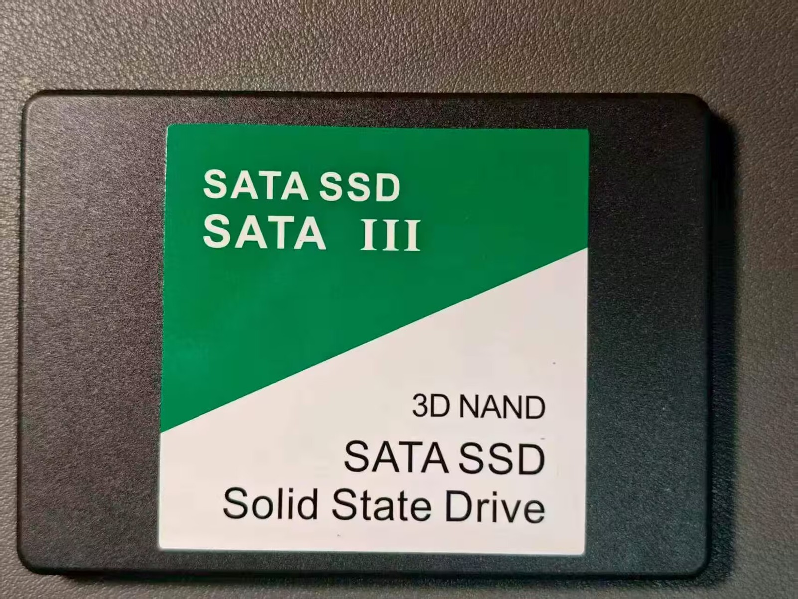 New 2.5″ SATA3 2TB SSD 520MB/s Internal Solid State Drive