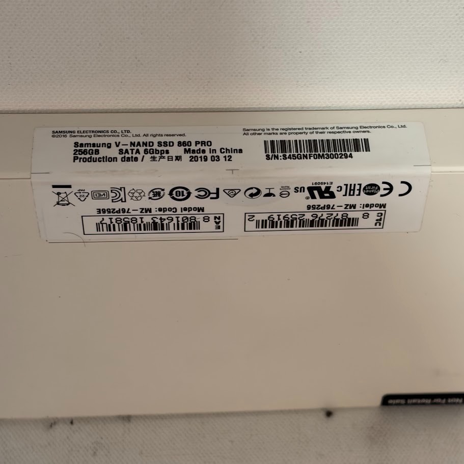 New Sealed – Samsung 860 Pro 256GB SSD 2.5″ MZ-76P256 MZ-76P256E
