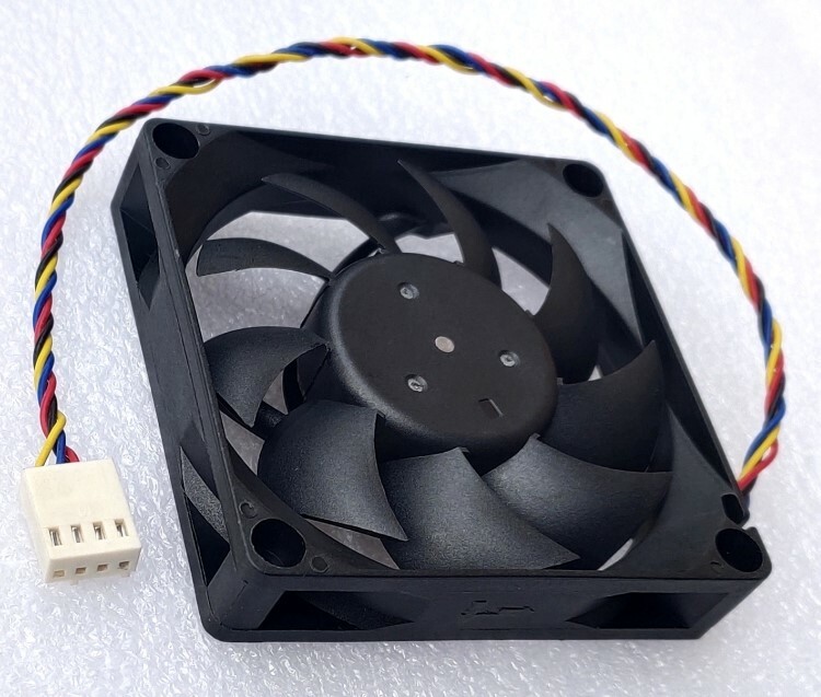 Cooler Master FA07015E12BMC DC12V 0.7A 4-PIN PWM Speed Control CPU Cooling Fan