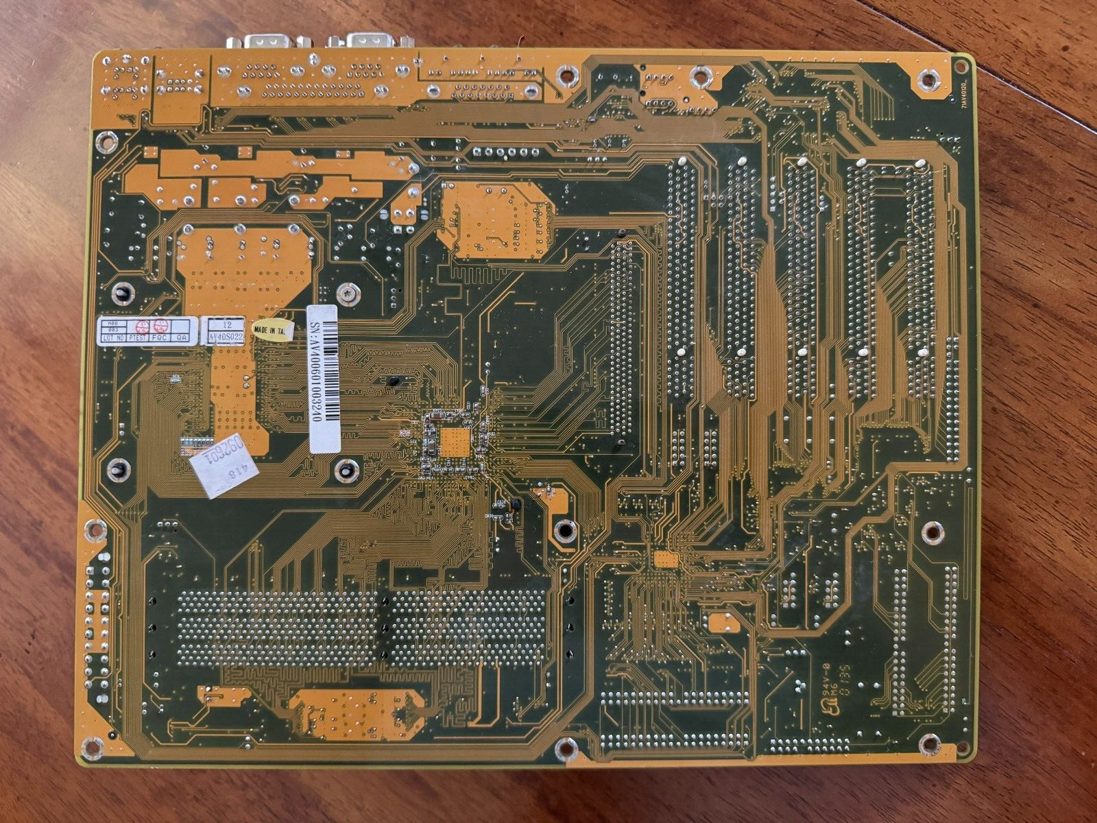 Shuttle AV40V12 PGA478 3x DDR AGP 5x PCI ATX Mainboard w/IO Shield Working