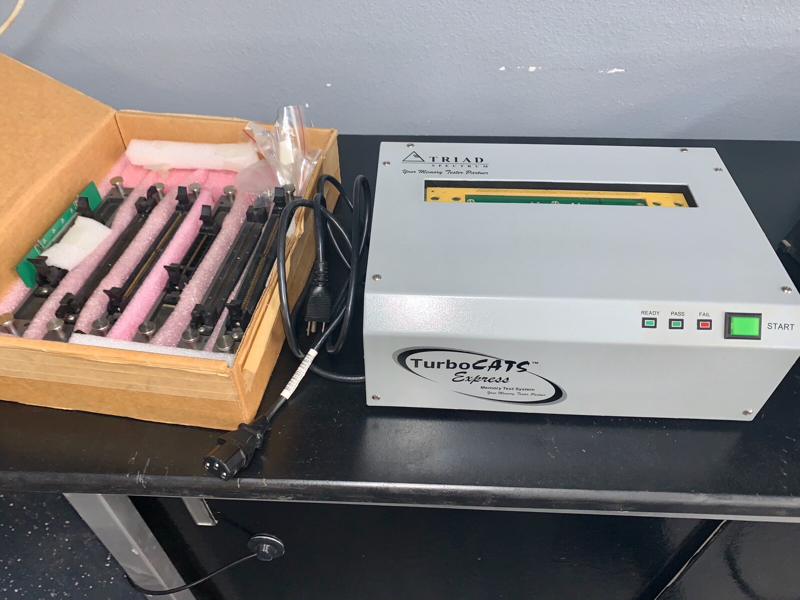Triad Spectrum TurboCats Express Memory Programmer & Tester w/DDR 2 & 6 Adaptors