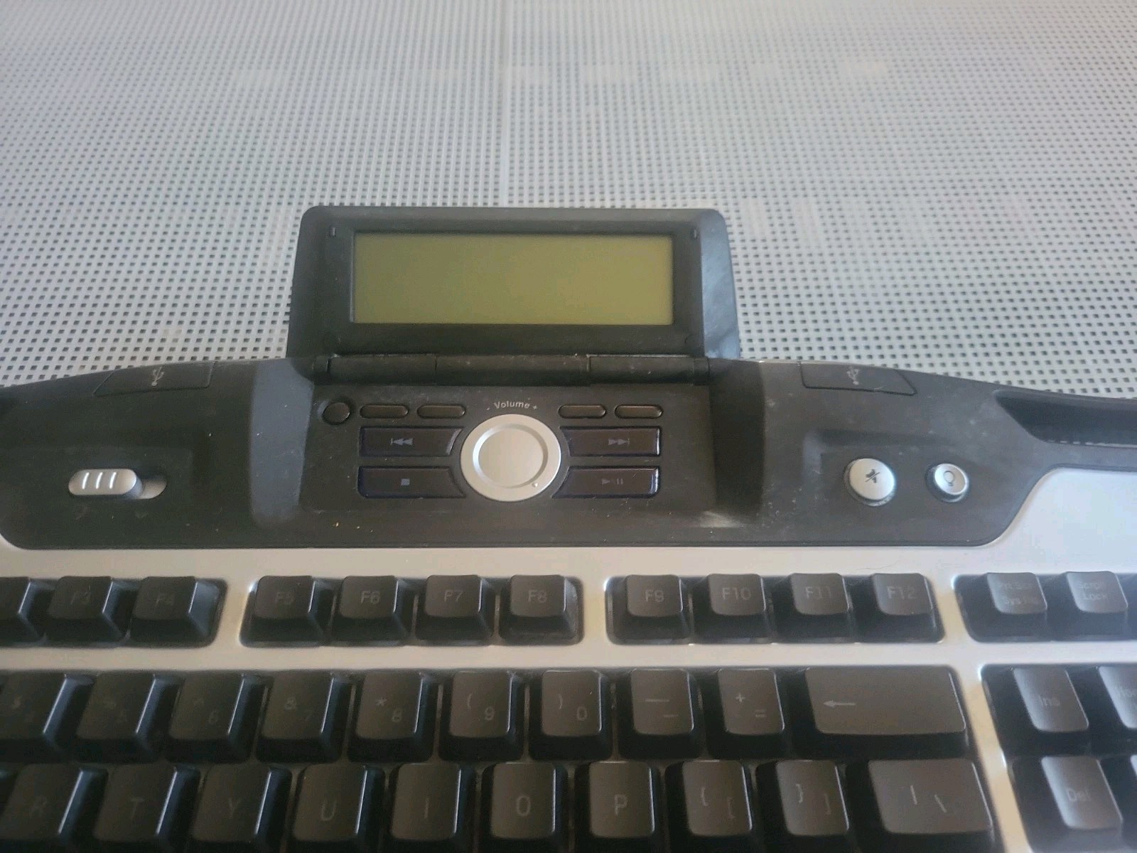 Logitech G15 Gaming Keyboard Y-UG75Wired USB Illuminated Screen Tested Works