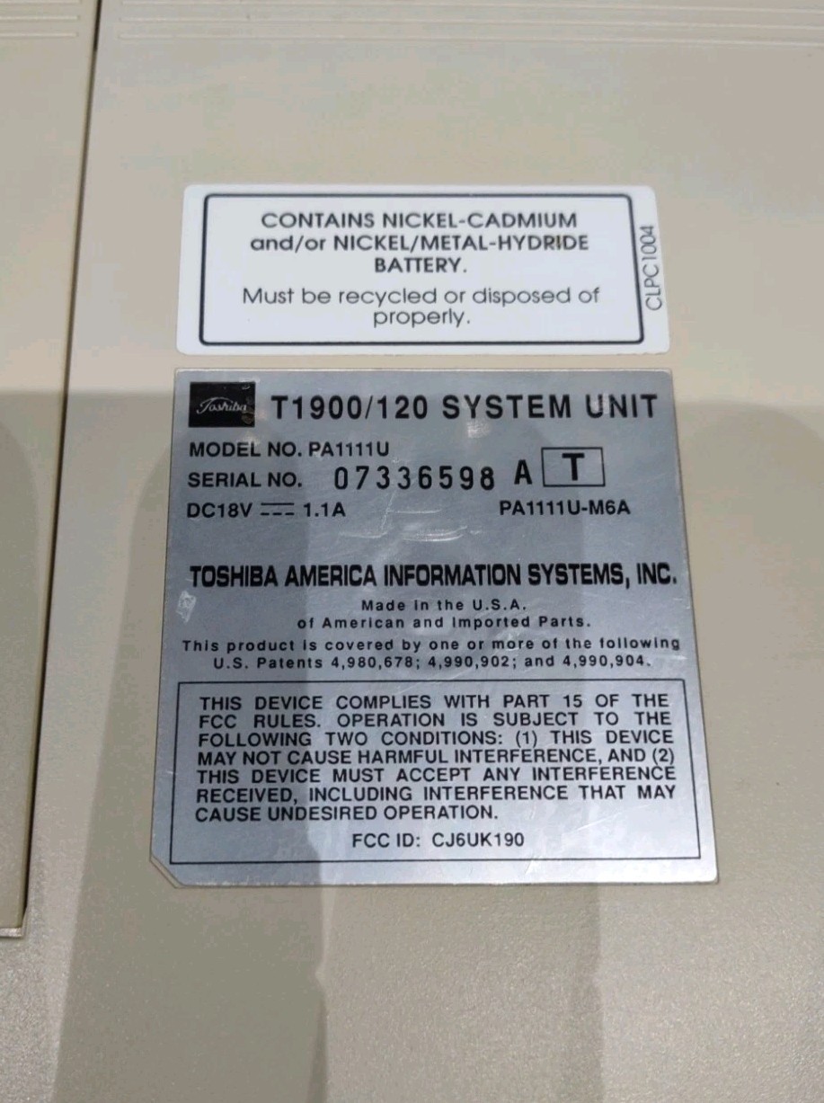 Toshiba Satellite T1900C/120 Vintage Laptop Not Tested See Description
