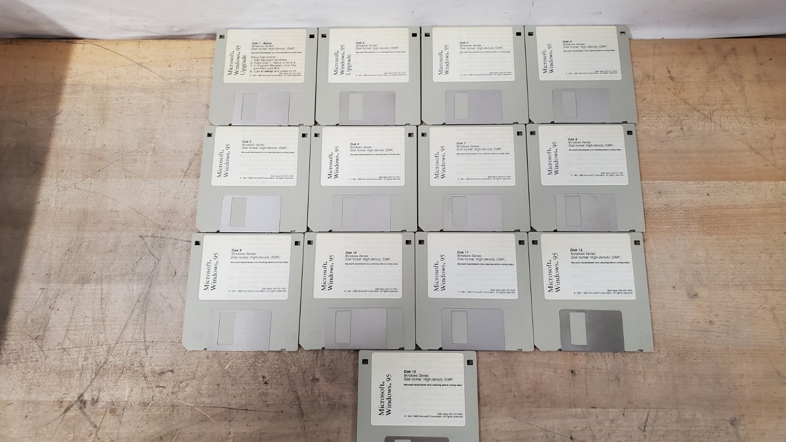Vintage Microsoft Windows 95 Full 13-Disk Set – 3.5″ Floppy Disks