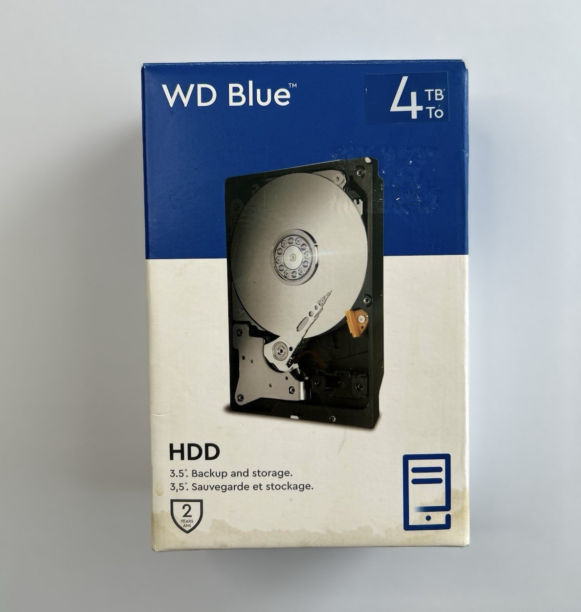 Western Digital WD Blue 4TB 3.5″ SATA Internal HDD 5400RPM 256MB Cache