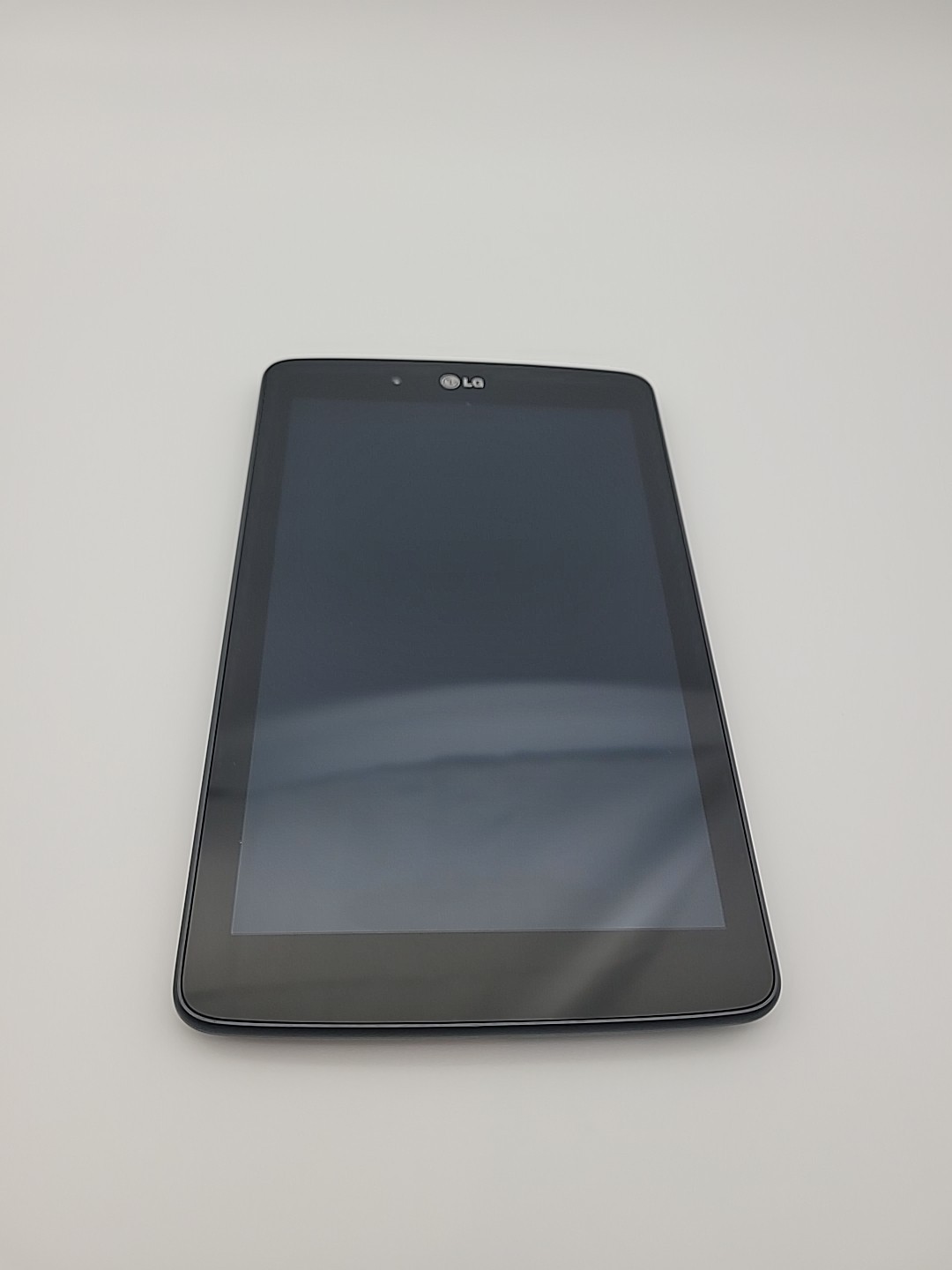 LG G Pad 7.0 V410 16GB, Wi-Fi + 4G (AT&T), 7in – Black See LCD Photos