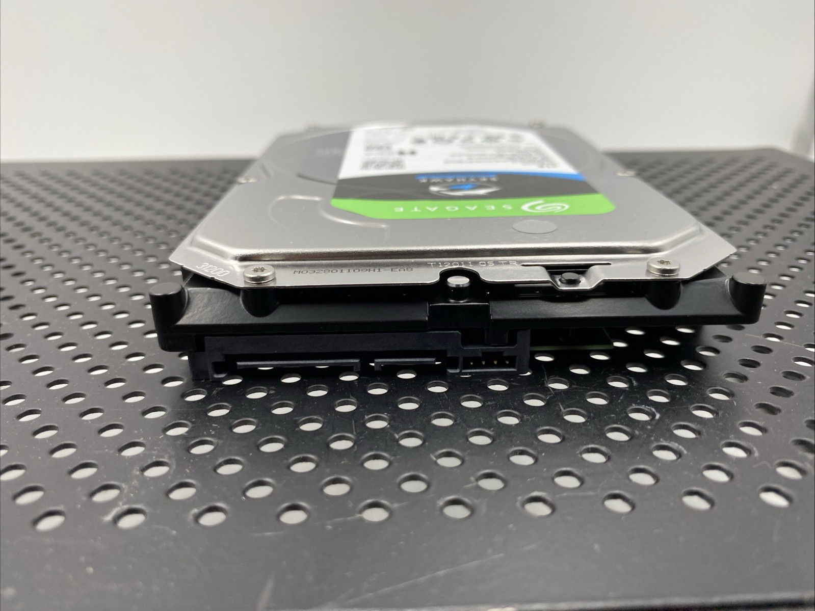 Seagate Skyhawk 4TB SATA 3.5″ HDD ST4000VX013
