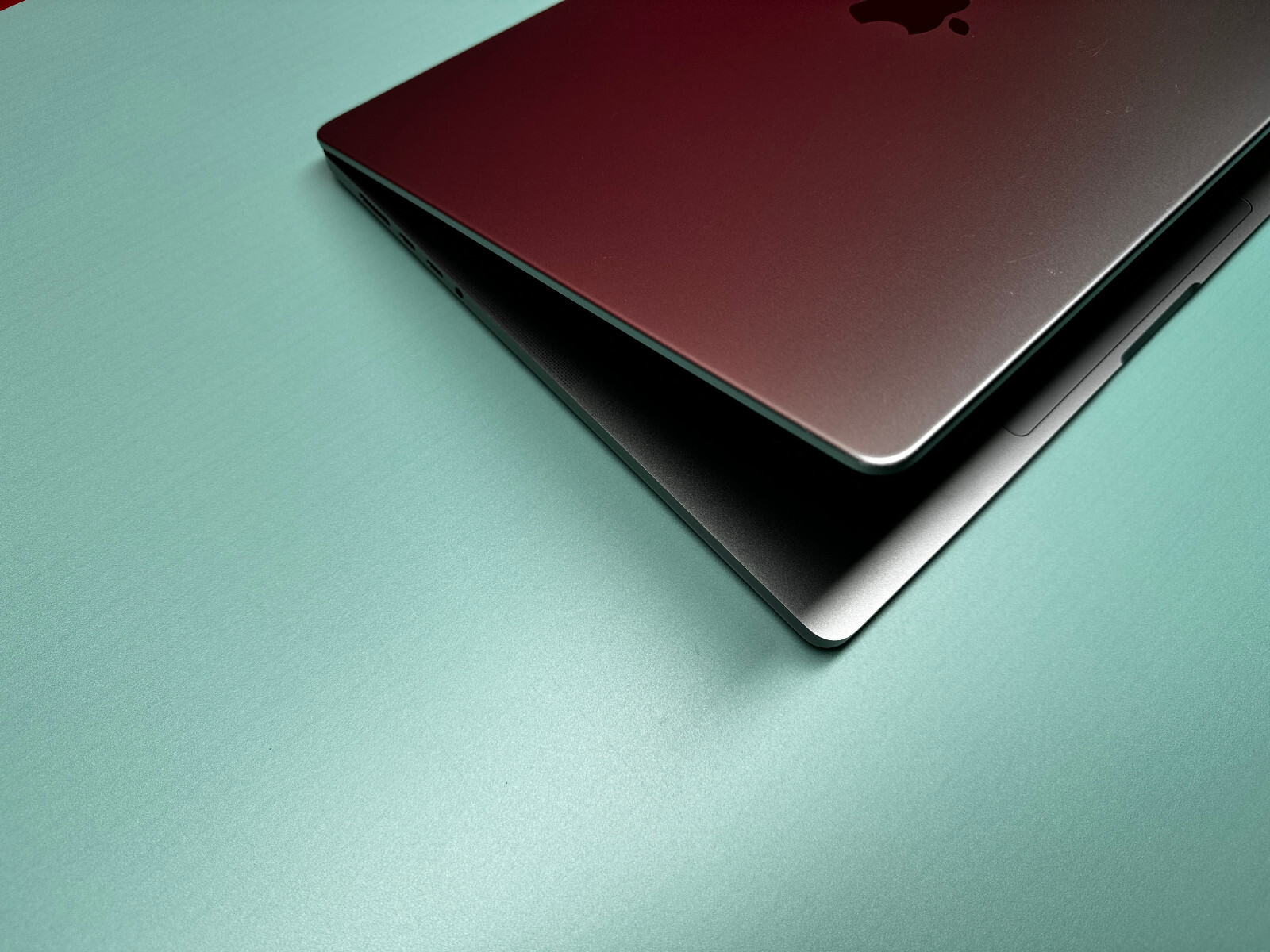 2021/22+ A2485 Apple MacBook Pro 16″ M1 Pro 16GB RAM 512GB SSD – Gray –