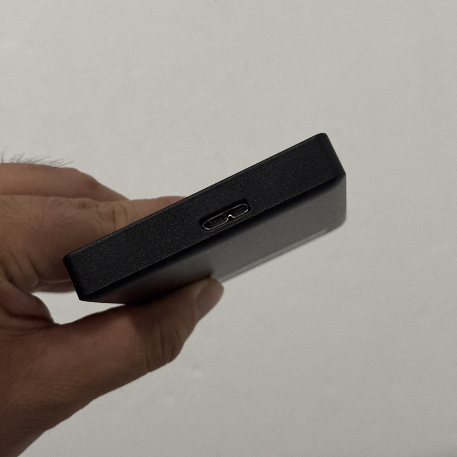 Seagate Expansion Portable External Hard Drive 1TB (SRD0NF1) – Works