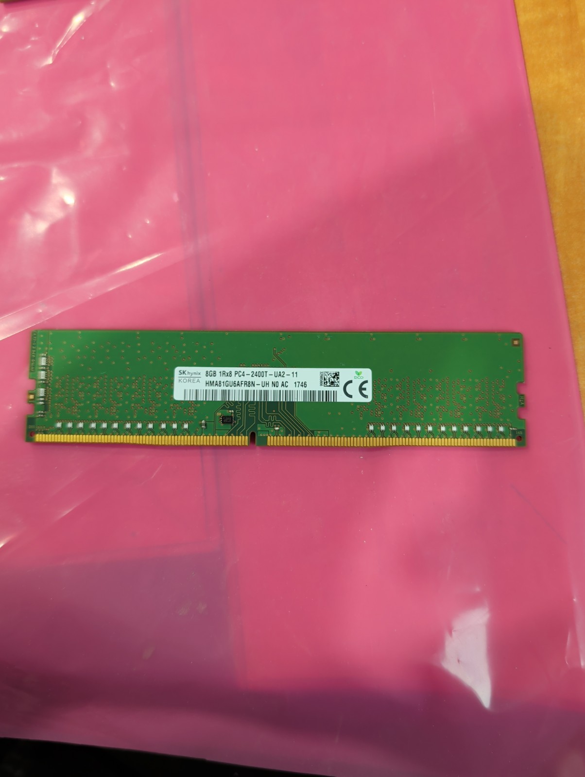 SK hynix 8GB DDR4 2400MHz Desktop RAM UDIMM 288 1Rx8 HMA81GU6AFR8N-UH