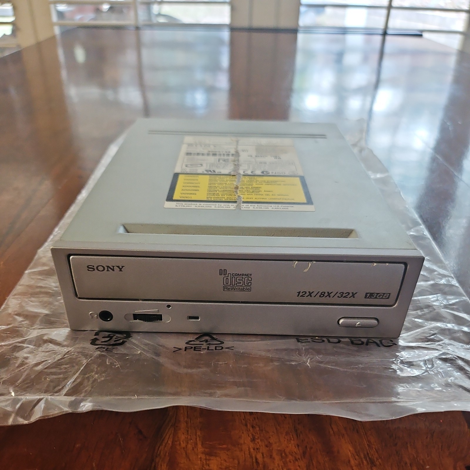 **RARE** Sony CRX200E DDCD-R/RW DRIVE (DOUBLE DENSITY CDR/RW 1.3GB!) Collectors!