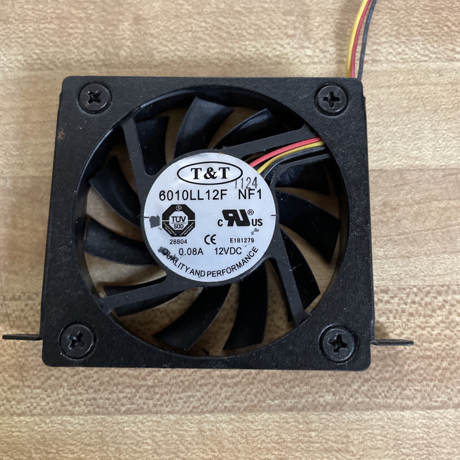 12V DC 60mm Cooling Fan 60x60x10mm (2.4×2.4×0.4 in) 3 Pin W/ Bracket