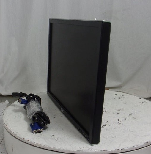 Dell 2208WFPt 22″ Widescreen LCD Monitor 1680 x 1050 DVI VGA SEE NOTES