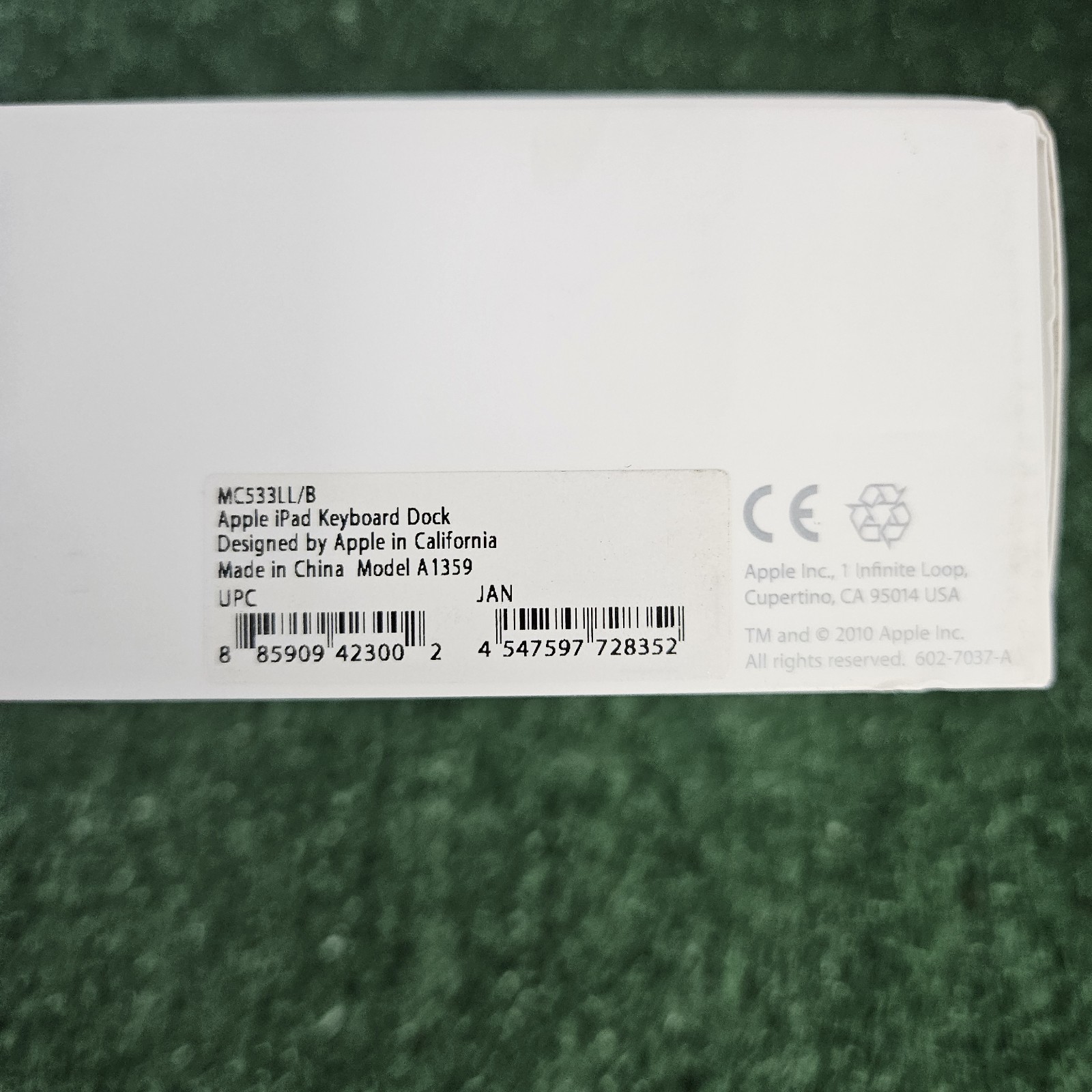 Apple Keyboard Dock Model#A1359 for Apple iPad Gen 1 &2 Port