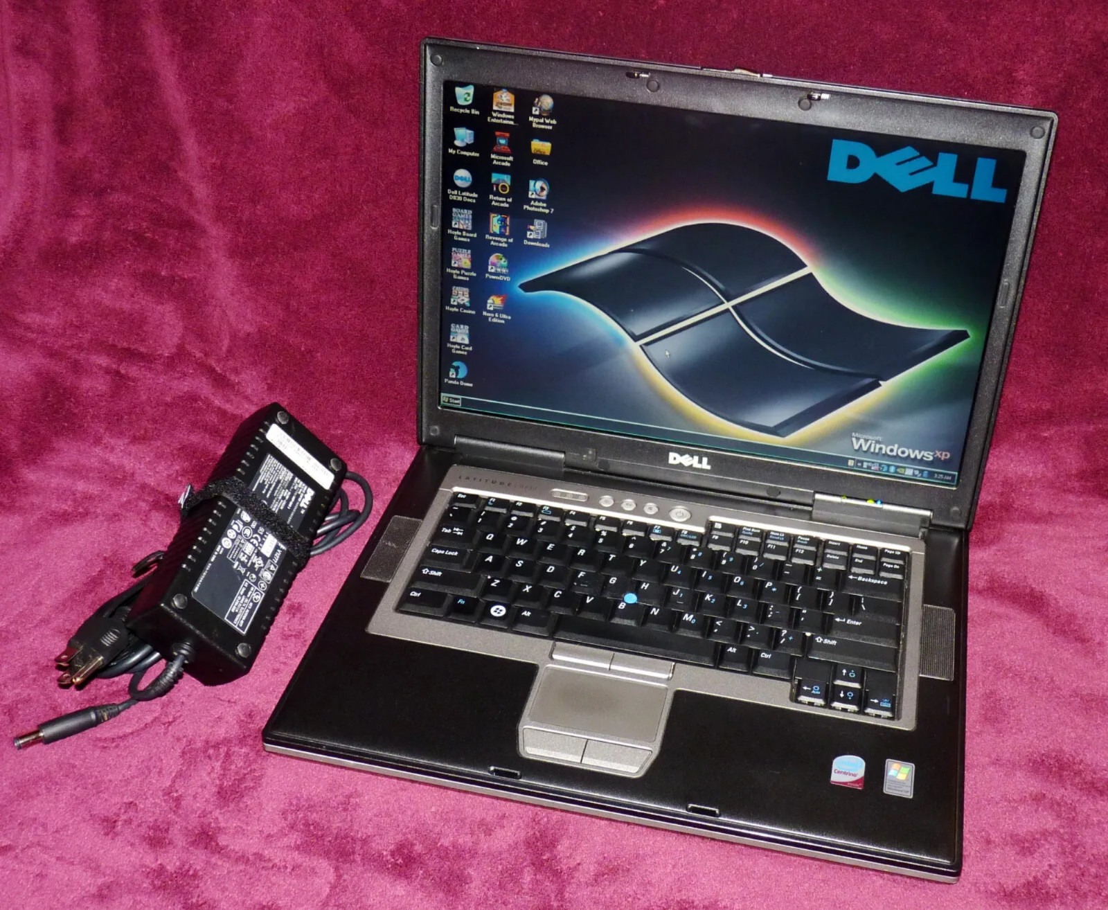 Complete Dell Latitude D830 15.4″/2.00GHz/4GB/500GB/NVIDIA GPU/DVDRW/WIFI/XP PRO
