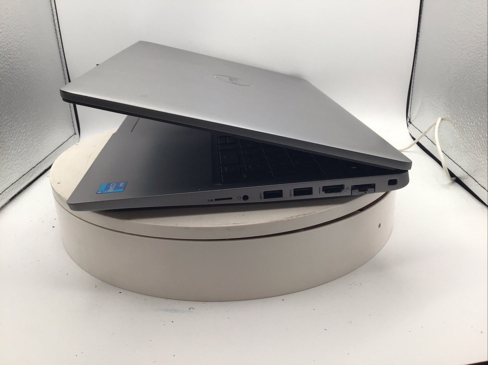 Dell Latitude 5520 15.6″ Laptop i5-1135G7 16GB RAM 256GB SSD Win11Pro Used READ