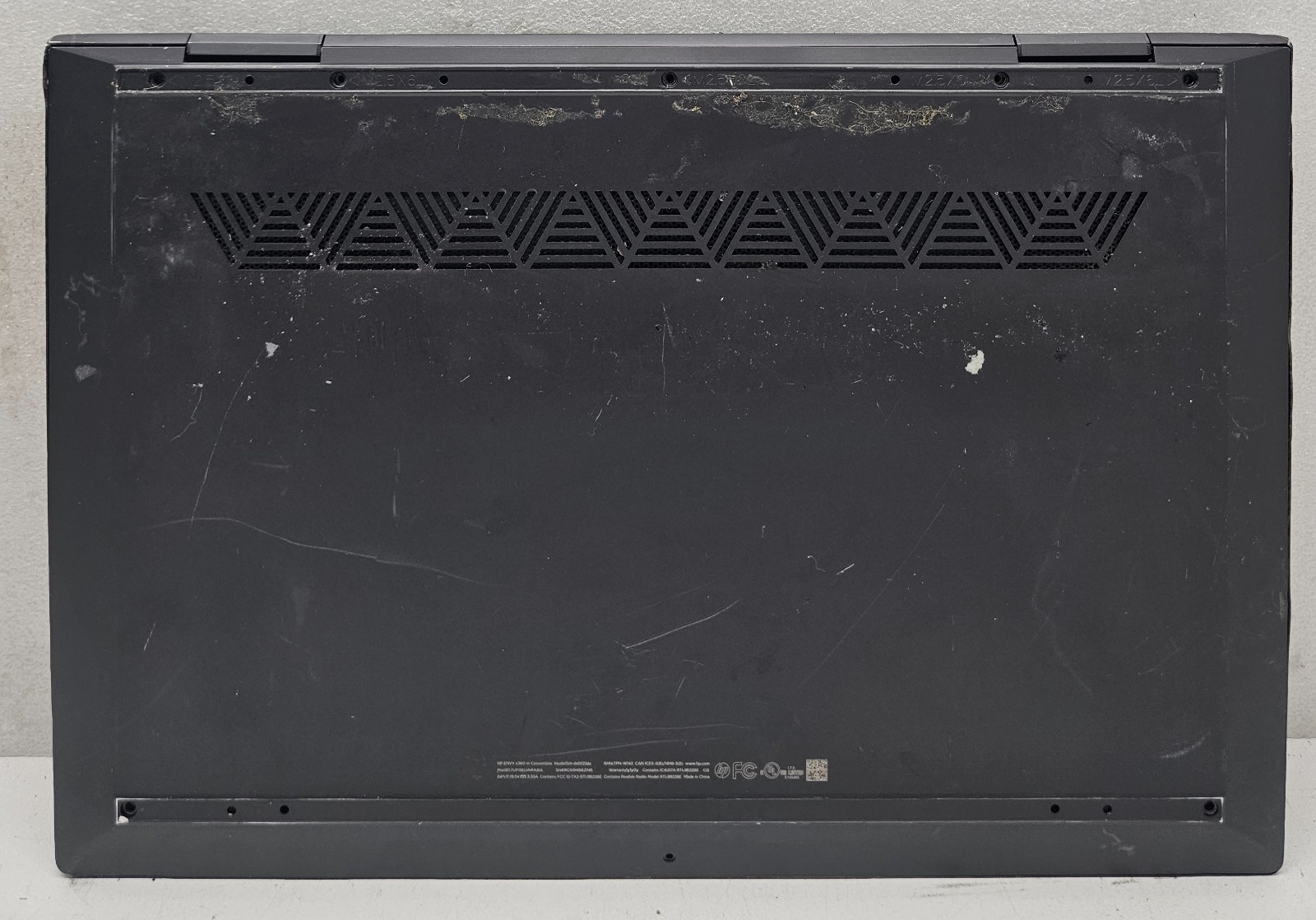 HP Envy x360 15m-ds0023dx Laptop AMD Ryzen 7 3700U NO RAM/HD/OS/POWER (FL)