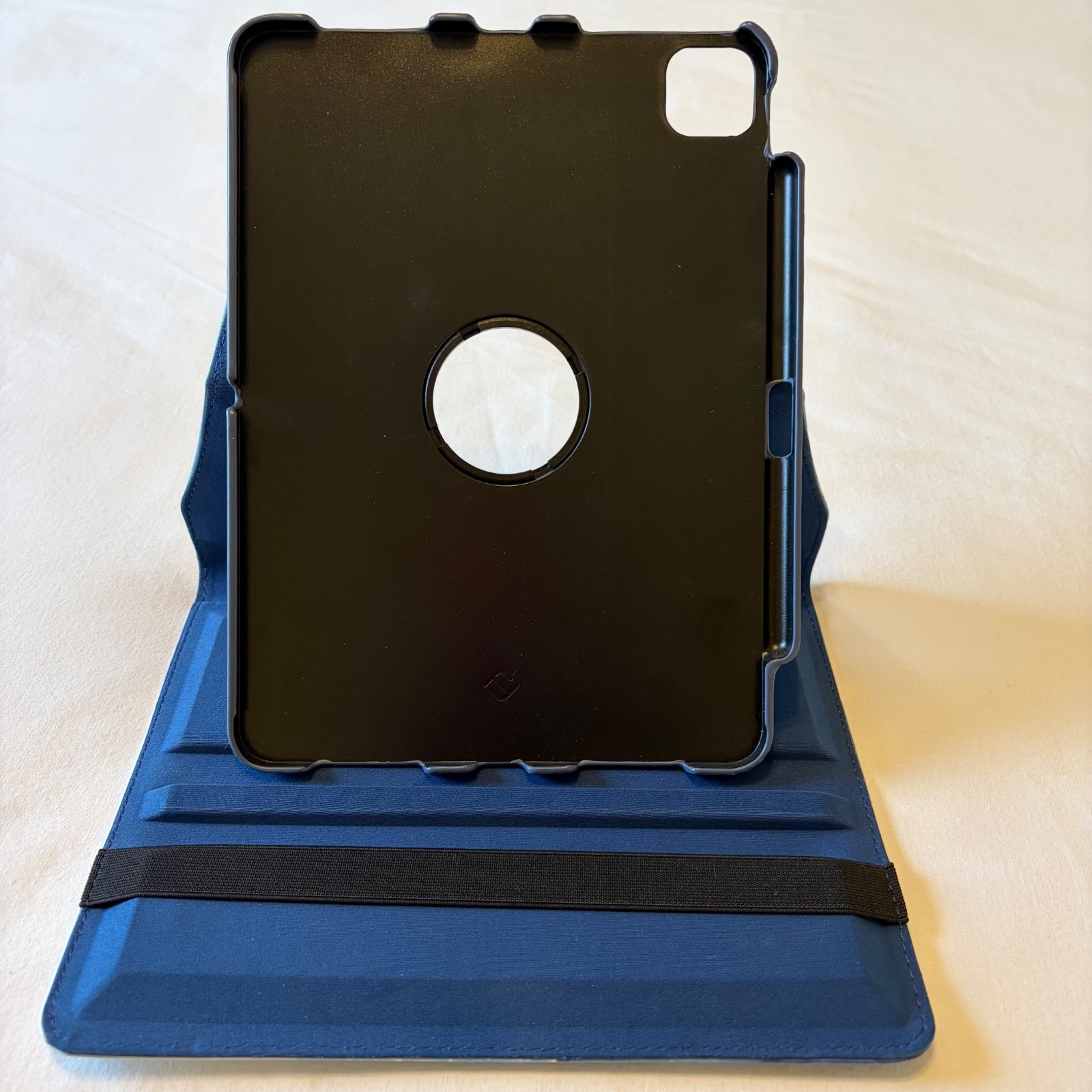 Fintie Rotating Case for iPad Pro 11-inch 11″ 4th/3rd/2nd Gen Ocean marble, 360