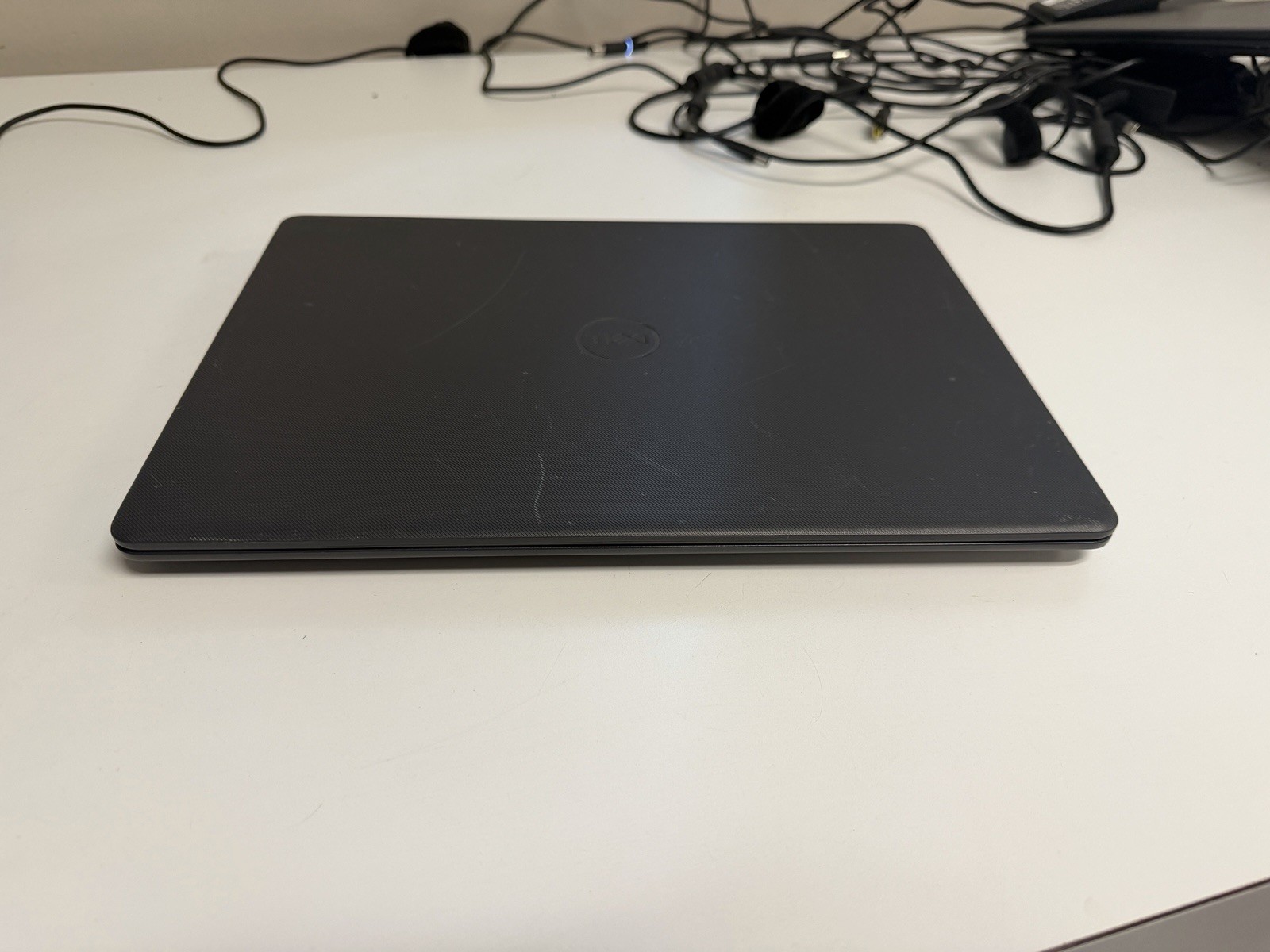 ✅ Dell Vostro 3400 ✅ 14″ FHD ✅ i5-1135G7 8GB RAM ✅ 256GB NVMe Win 11 Pro ✅ HDMI