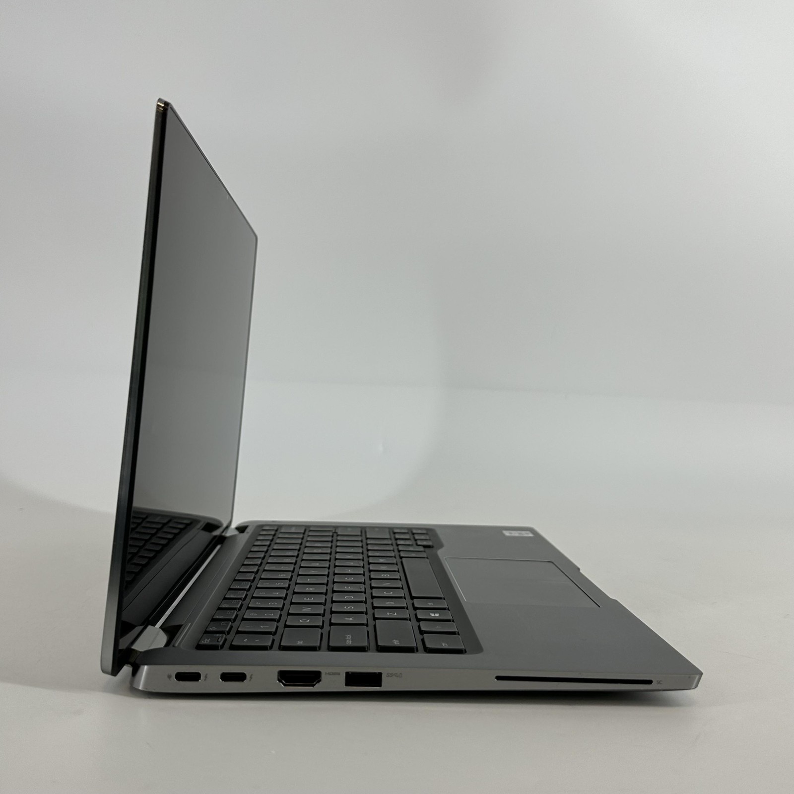 Dell Latitude 9410 (2-in-1) 14 FHD TOUCH i7-10610U 1.80GHz 16GB 512GB WHITE SPOT