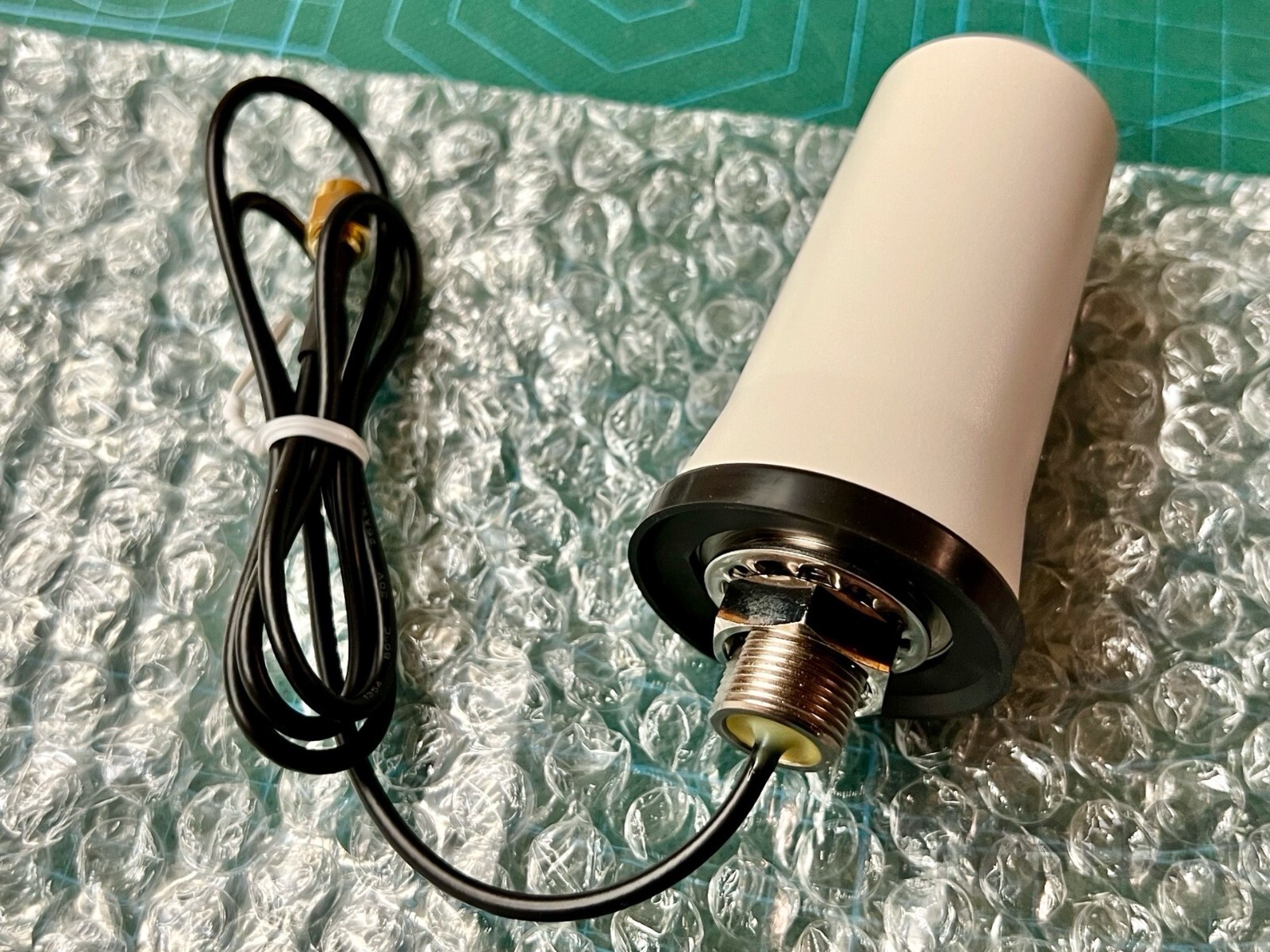 Pulse LTE, LoRA, 3G/4G, 2.4GHz WiFi Weatherproof IP67 Omni Antenna, 698-2700MHz