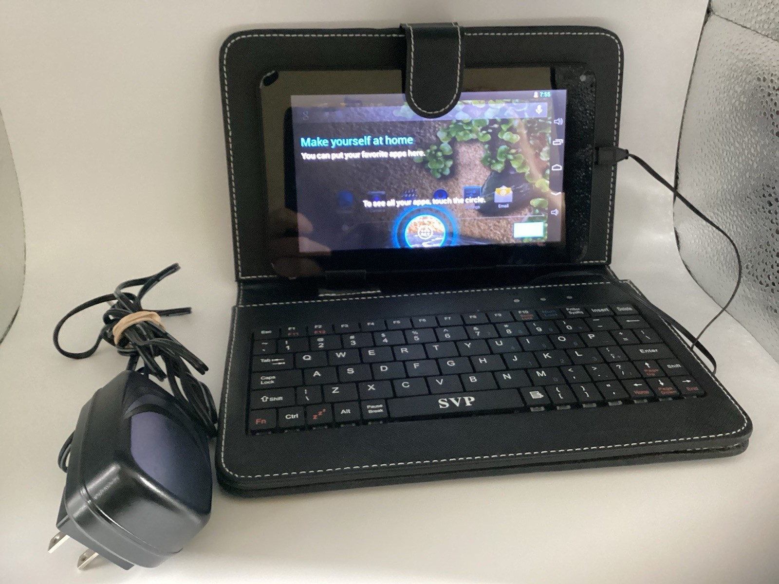 SVP Tablet 7.5”x5.5” Bundle W/ Mini-Keyboard Accessory, Charger & Case Used/Mint