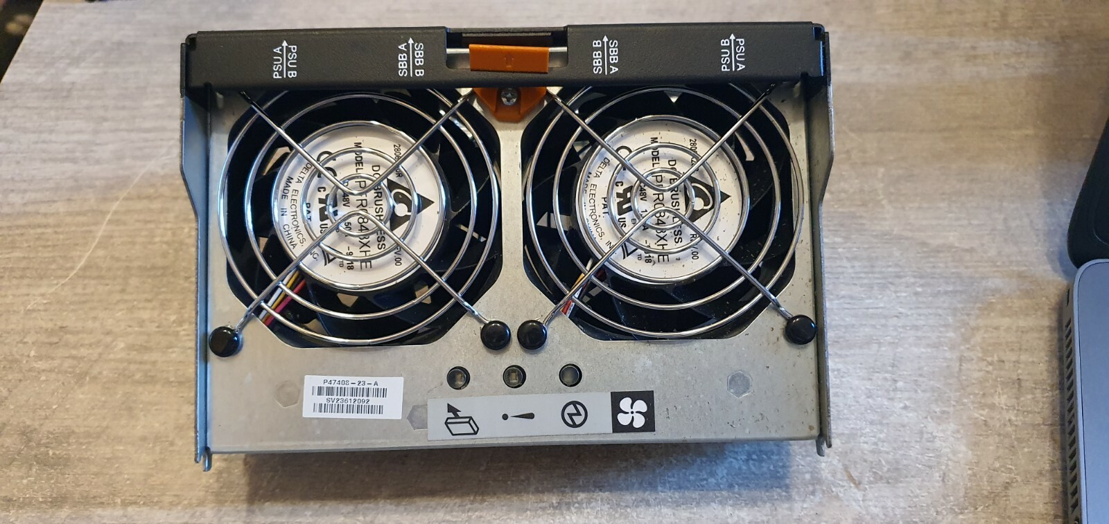 IBM FRU 81Y9969 90Y8598 P47408-23-A 48565-00 DCS FAN MODULE