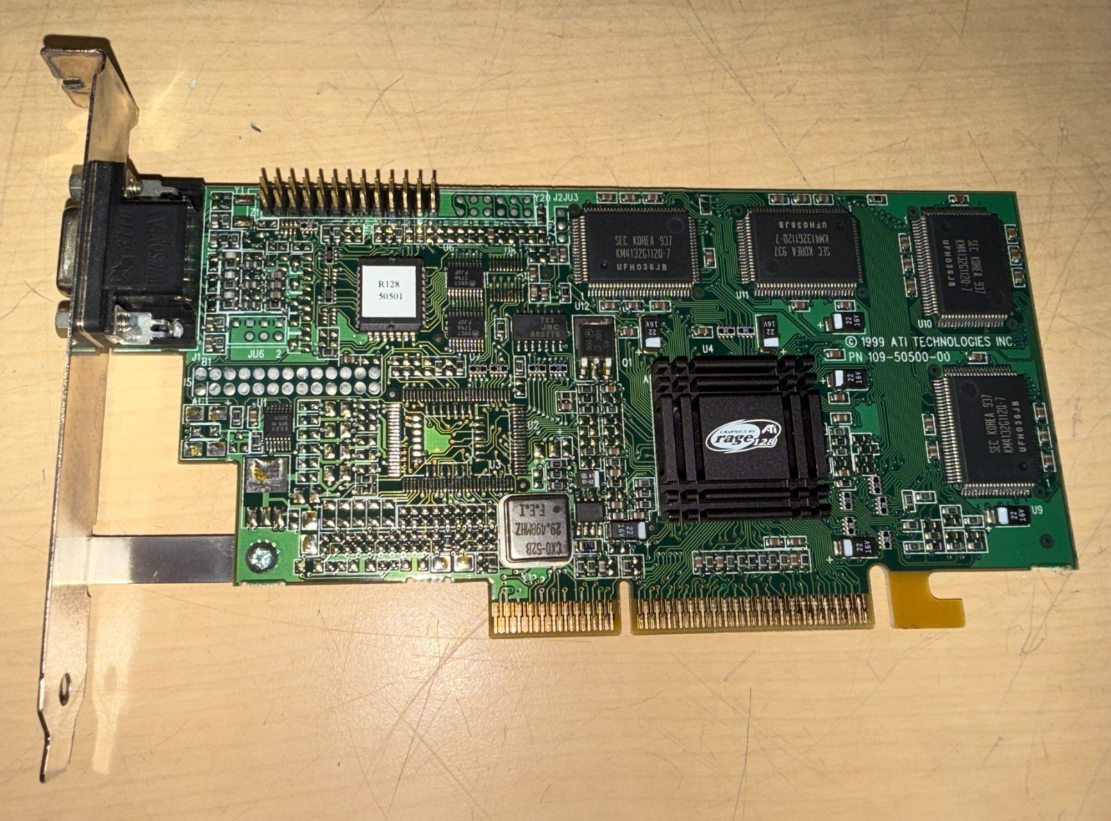 Intel E139761 ATX SE440BX-2 (Seattle 2) Intel Pentium III @ 500MHz 640Mb RAM KL