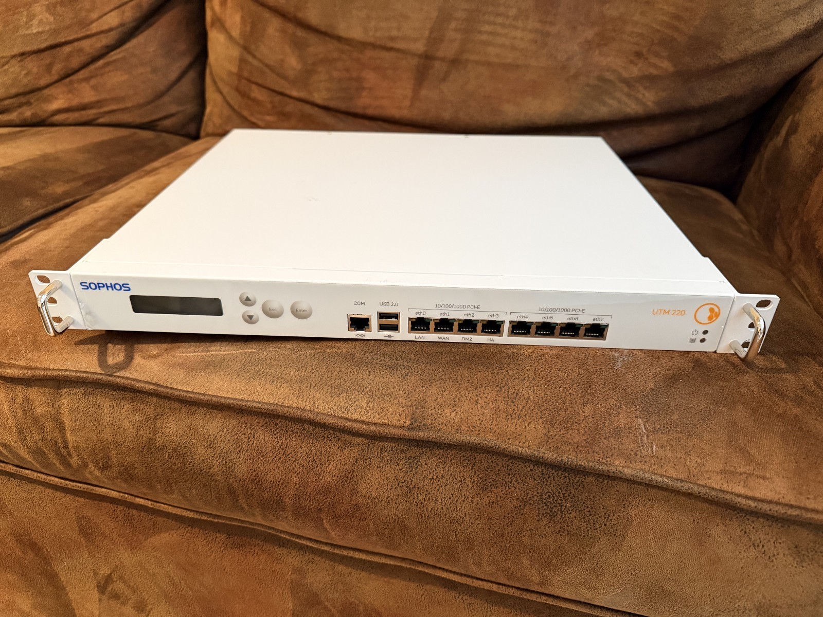 Sophos UTM 220 Rev. 5 Ethernet Firewall Gateway Security w/ Power Cord *TESTED*