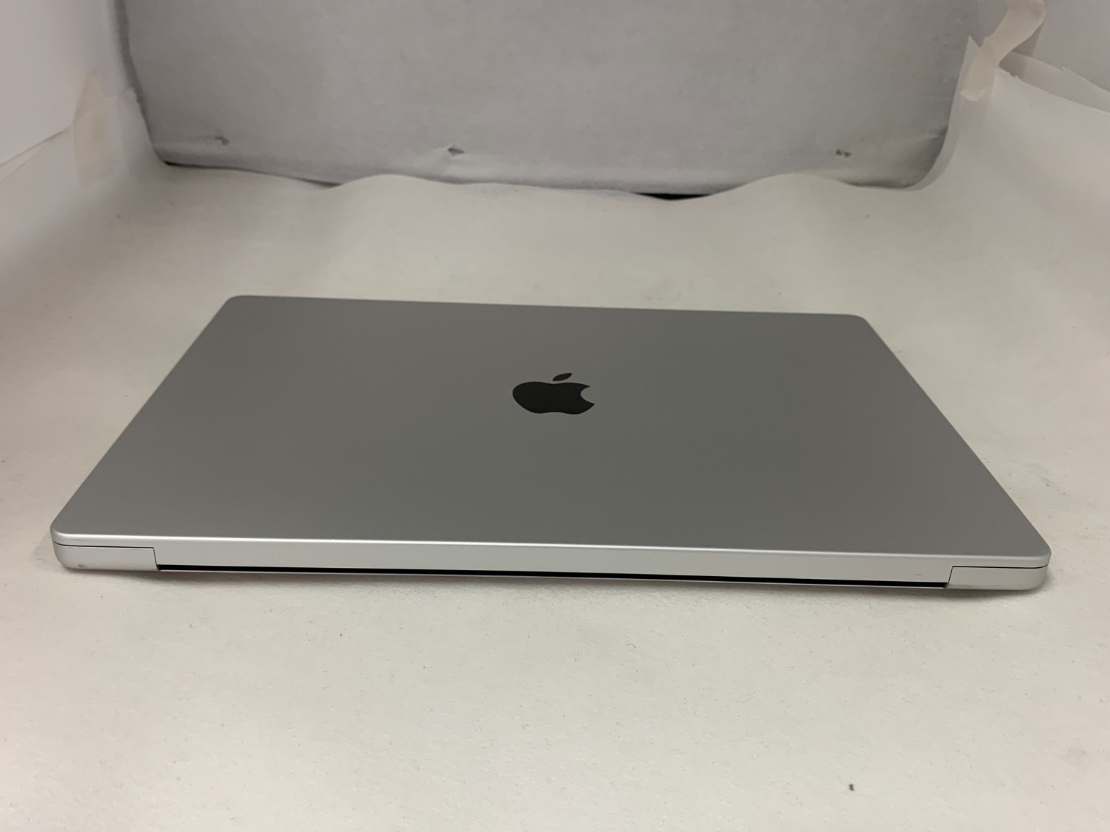 Apple MacBook Pro 16″ 2021 M1 Pro 10/16C 16GB RAM 512GB NVMe macOS Tahoe