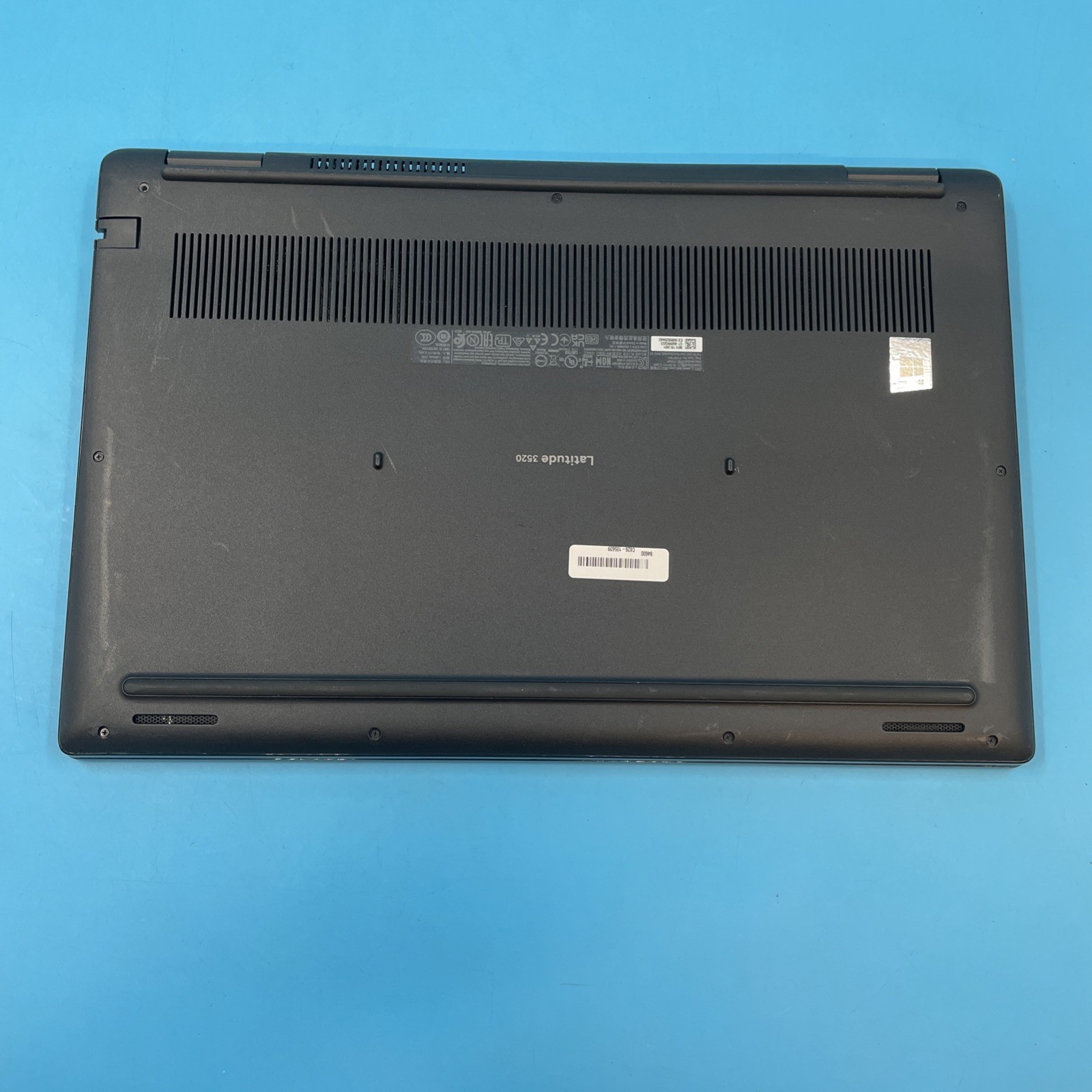 Dell Latitude 3520 | i5-1135G7 | 8GB RAM | NO DRIVE | NO OS | 68% BATTERY