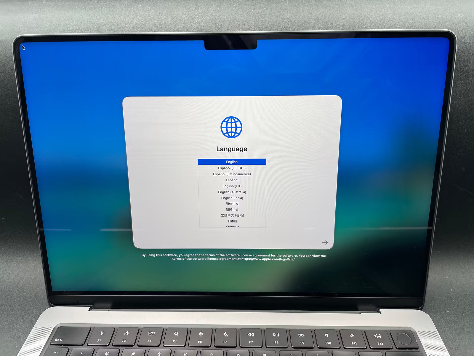 Apple MacBook Pro 14″ MKGP3 (M1 Pro 8-Core, 14-Core GPU -16GB-512GB SSD)