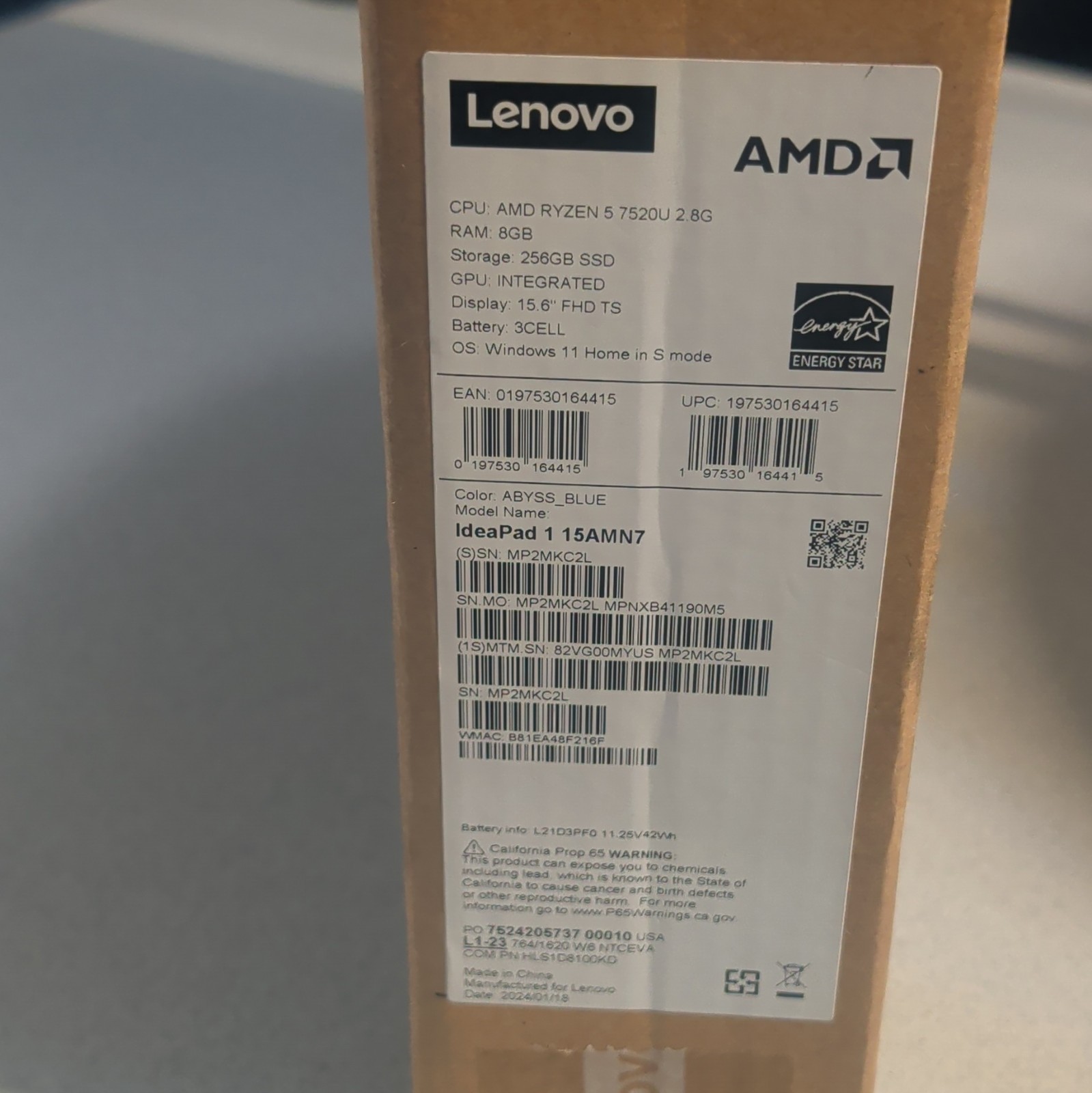 Touchscreen Lenovo IdeaPad 1 15AMN7 15.6″ Ryzen 5 7520U 8GB 256GB SSD Blue