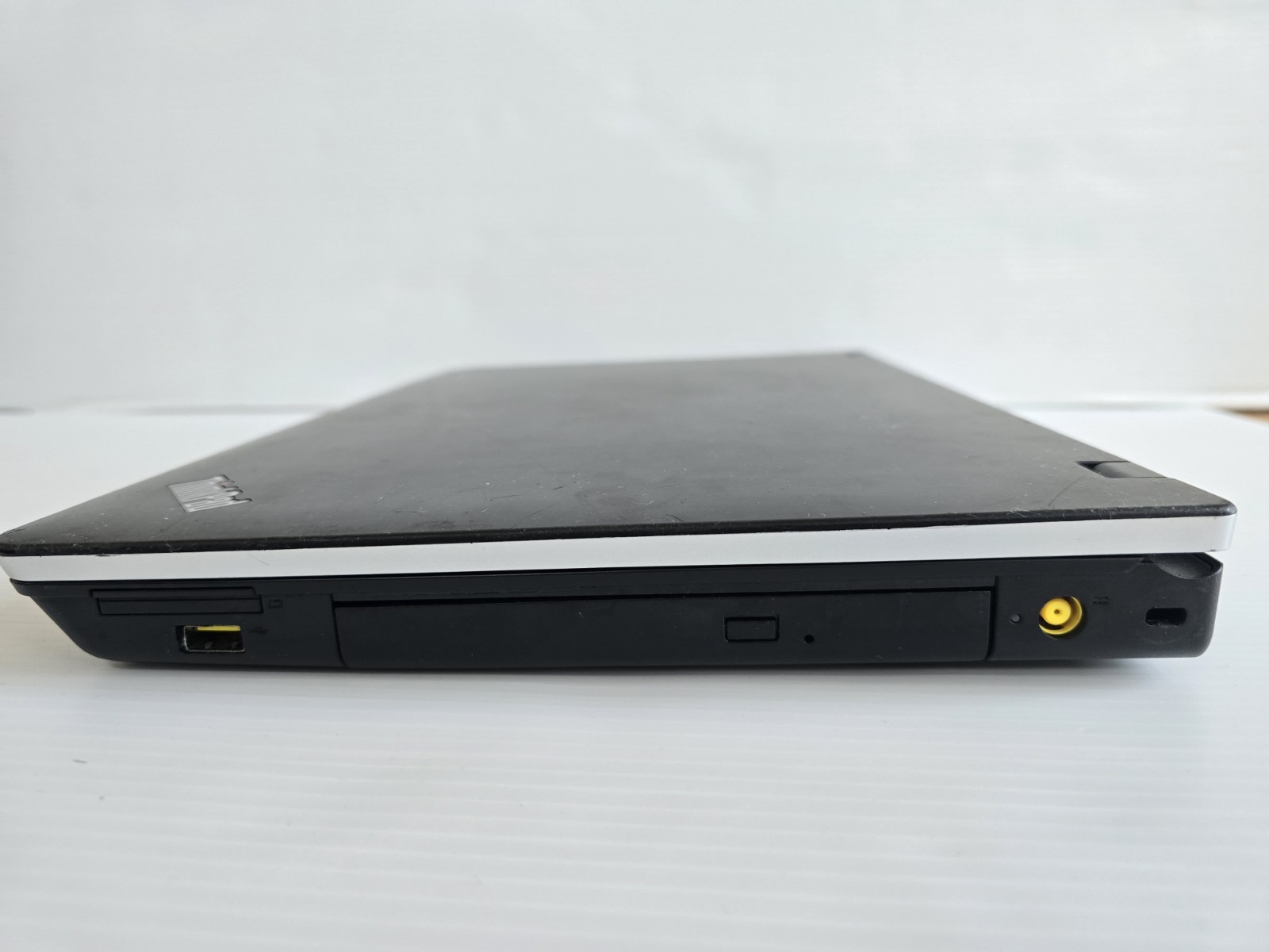 Lenovo ThinkPad E520 Laptop i3-2350M 4GB RAM 500GB HDD Win7 Pro No Batt/Charger